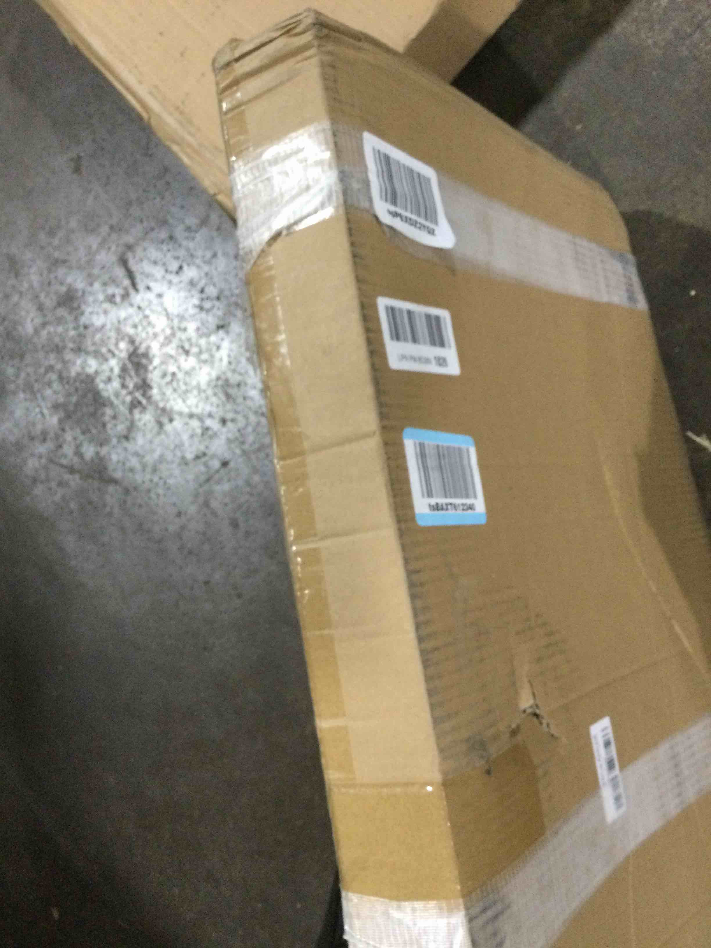 https://s3.amazonaws.com/lotting-images-prod/bidfta/PPE0077645_1728052225730.jpeg