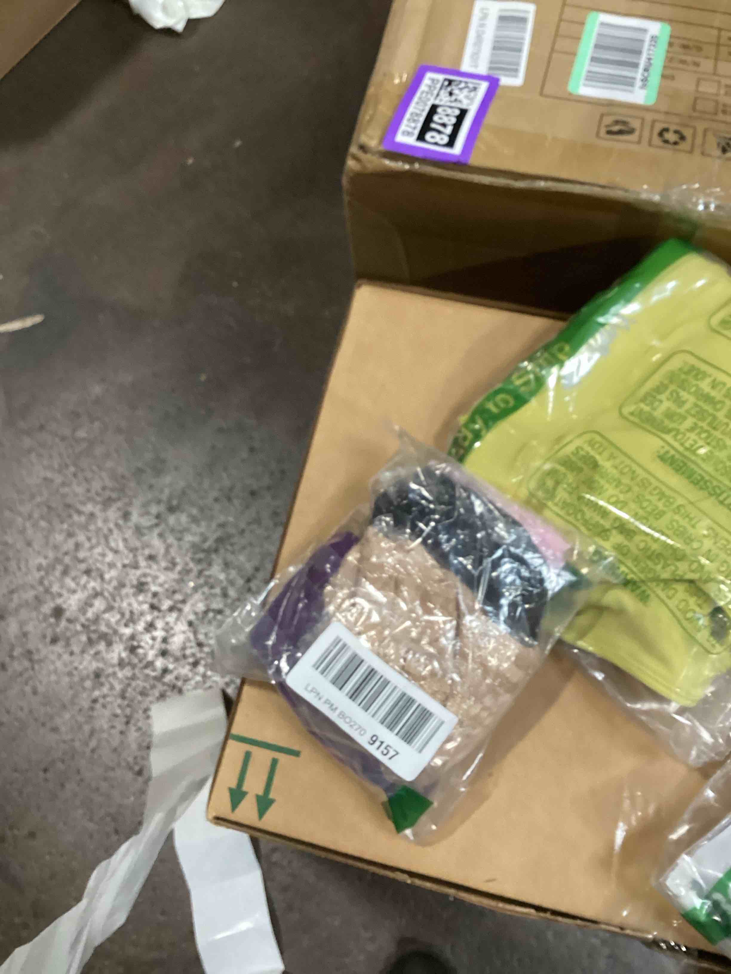 https://s3.amazonaws.com/lotting-images-prod/bidfta/PPE0078872_1728570544265.jpeg