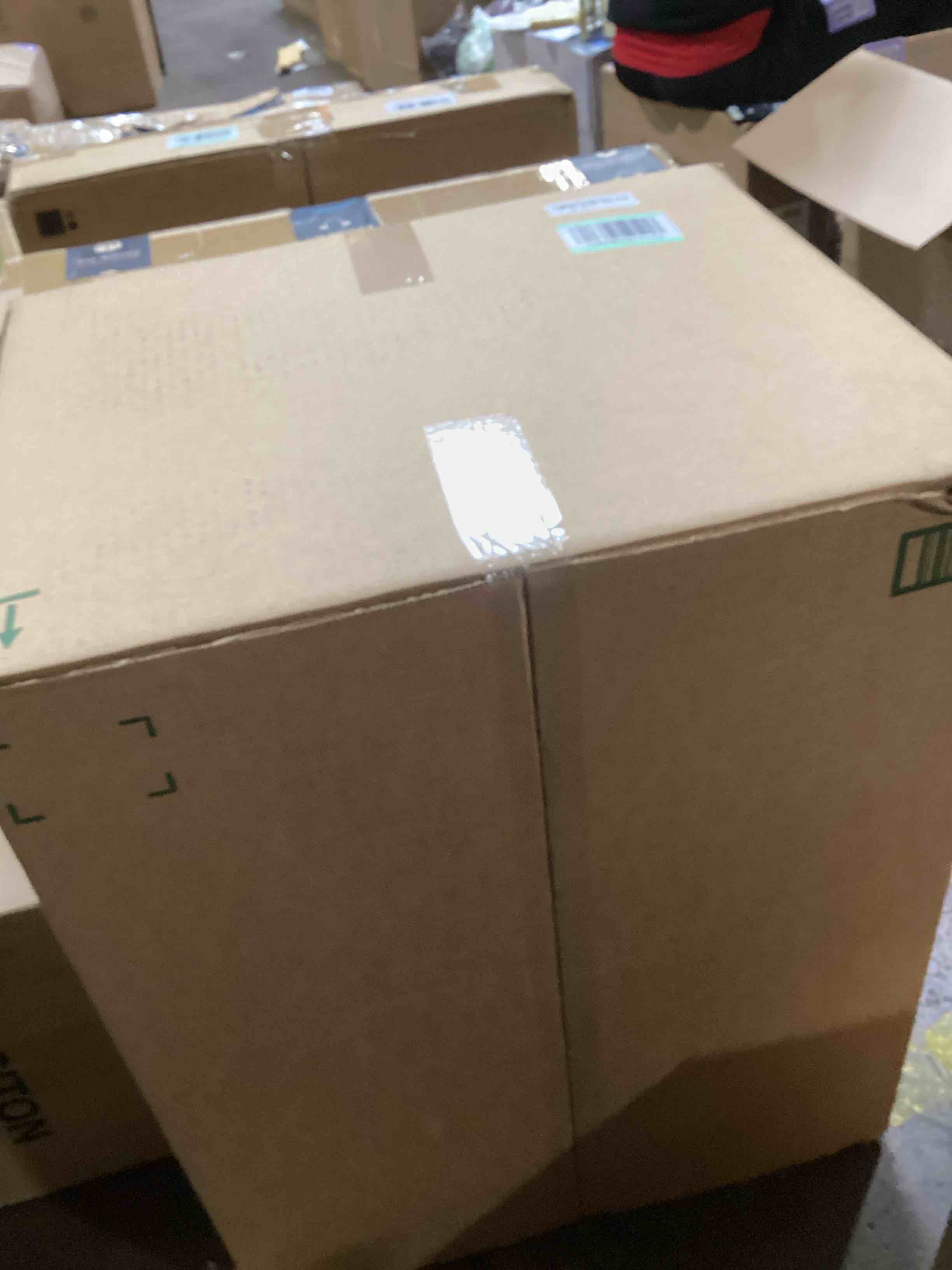 https://s3.amazonaws.com/lotting-images-prod/bidfta/PPE0081055_1728582622164.jpeg