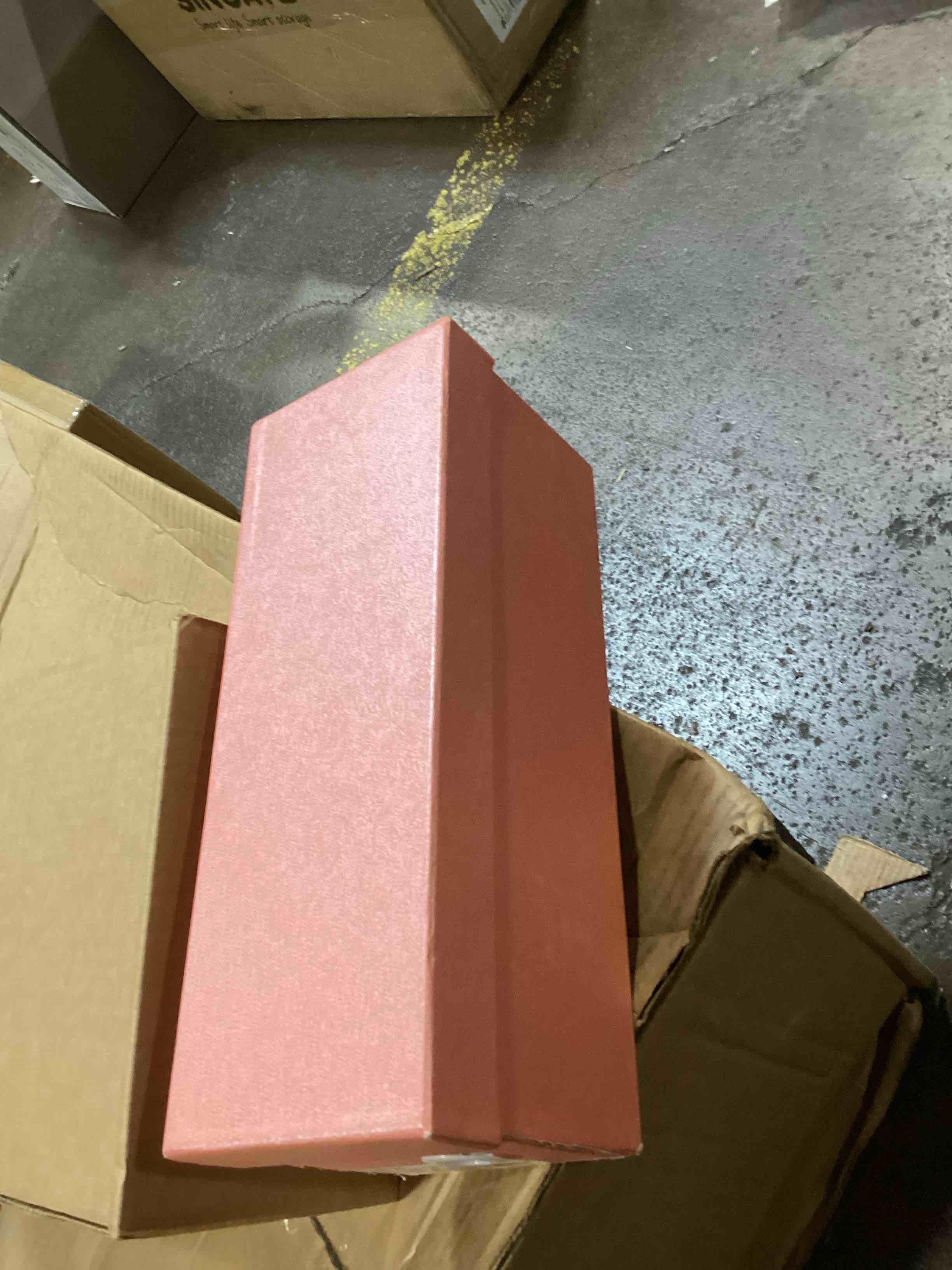 https://s3.amazonaws.com/lotting-images-prod/bidfta/PPE0081073_1728584754510.jpeg