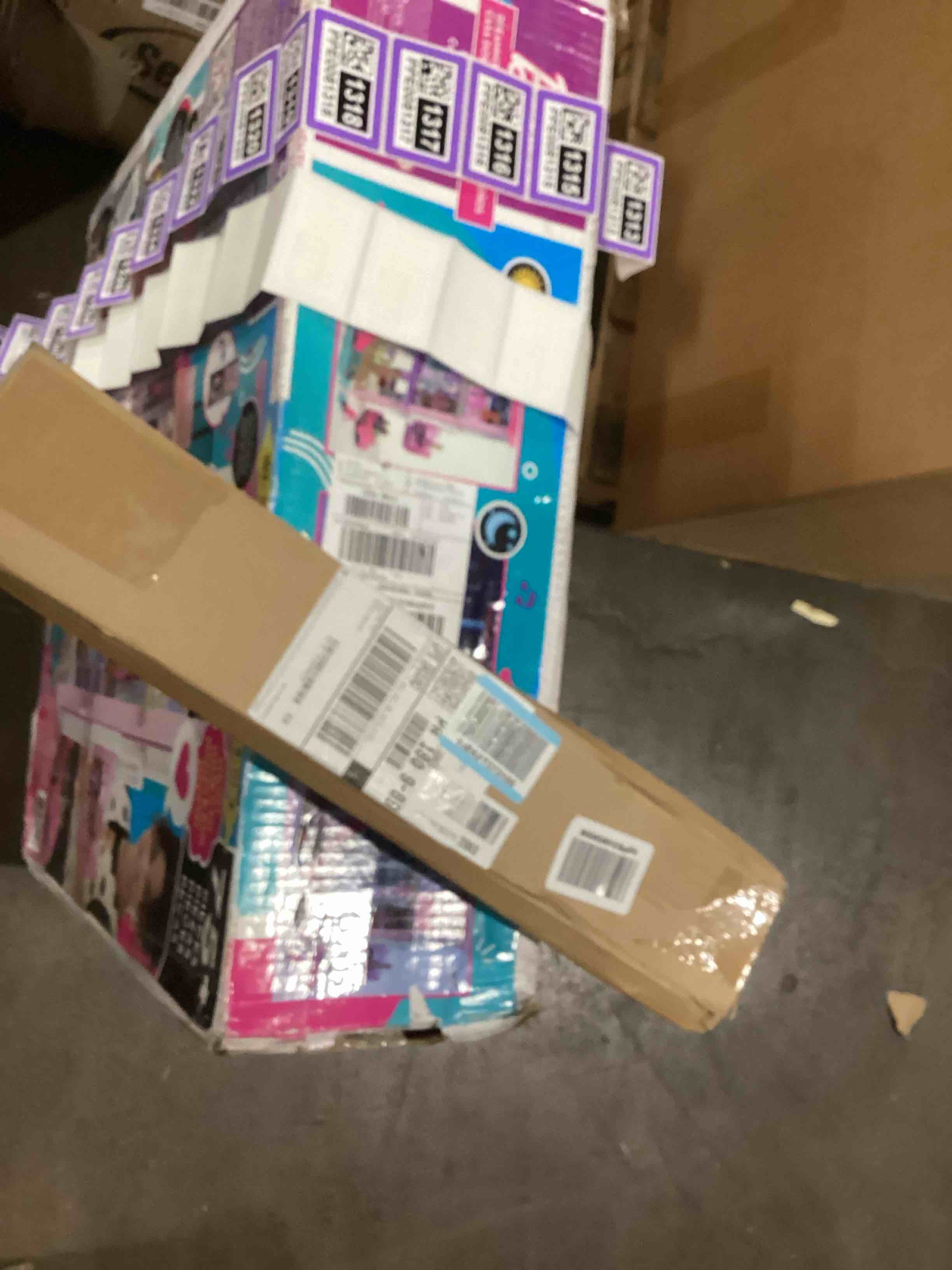https://s3.amazonaws.com/lotting-images-prod/bidfta/PPE0081313_1728567493447.jpeg