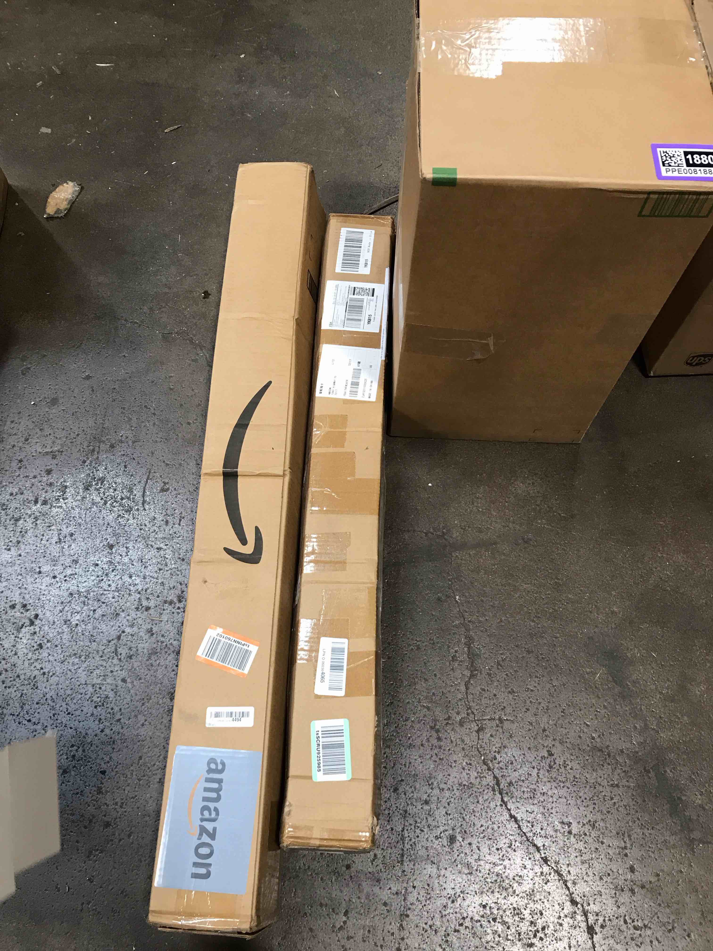 https://s3.amazonaws.com/lotting-images-prod/bidfta/PPE0081879_1728483796947.jpeg