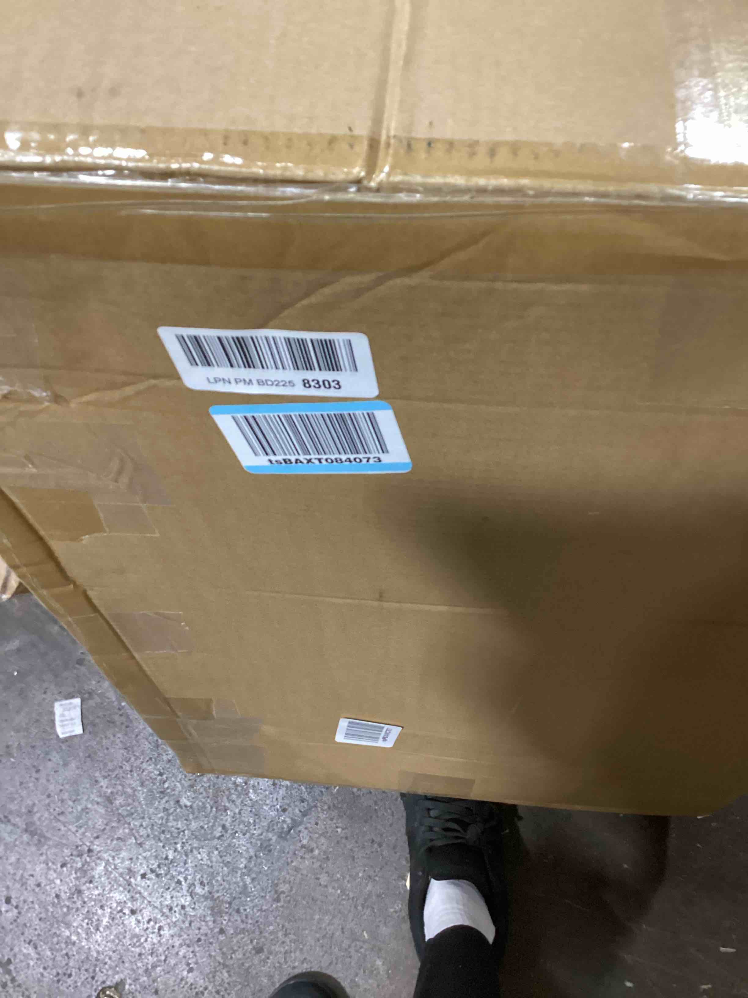 https://s3.amazonaws.com/lotting-images-prod/bidfta/PPE0082053_1728935382111.jpeg