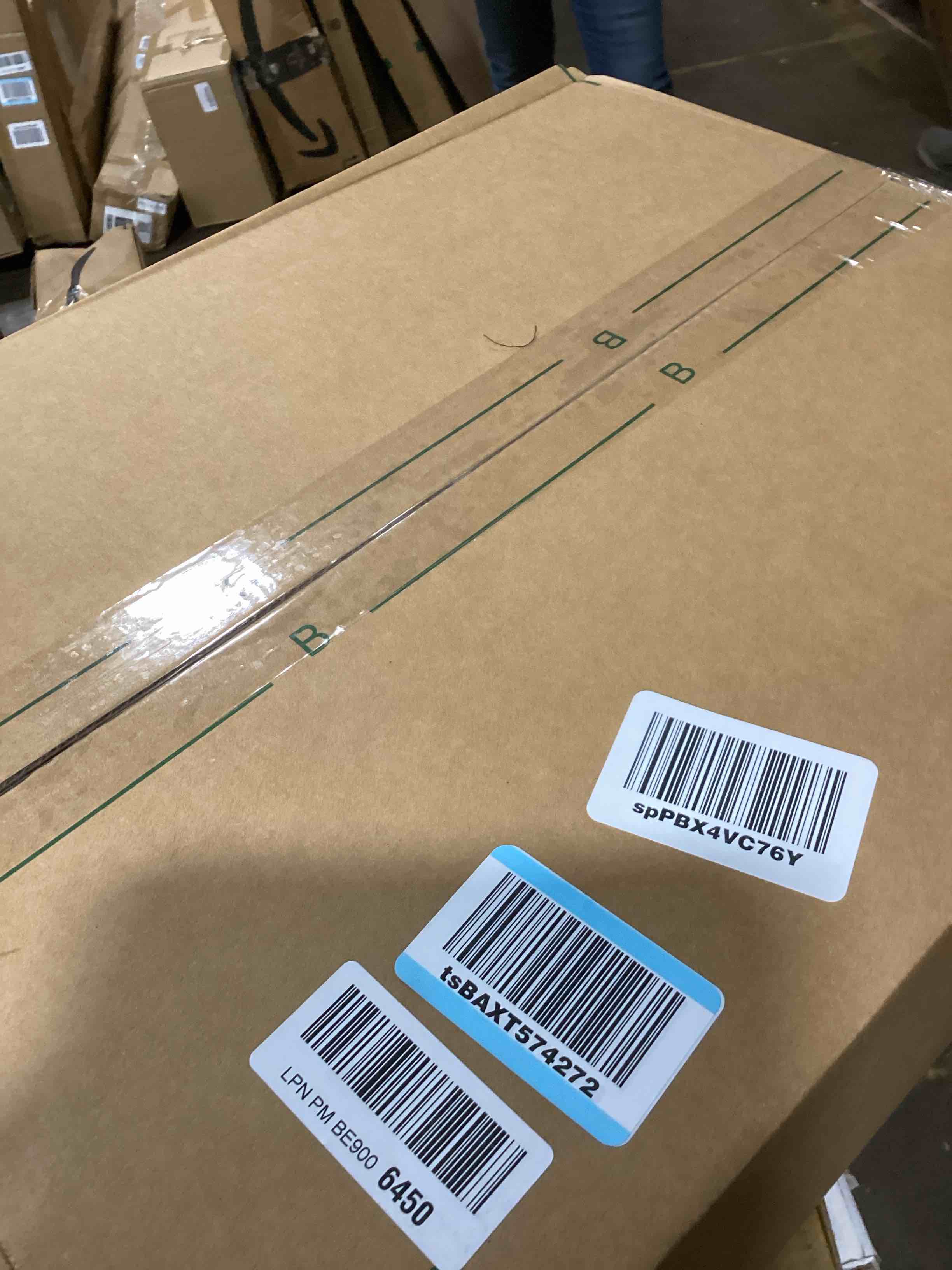 https://s3.amazonaws.com/lotting-images-prod/bidfta/PPE0082151_1728935239362.jpeg