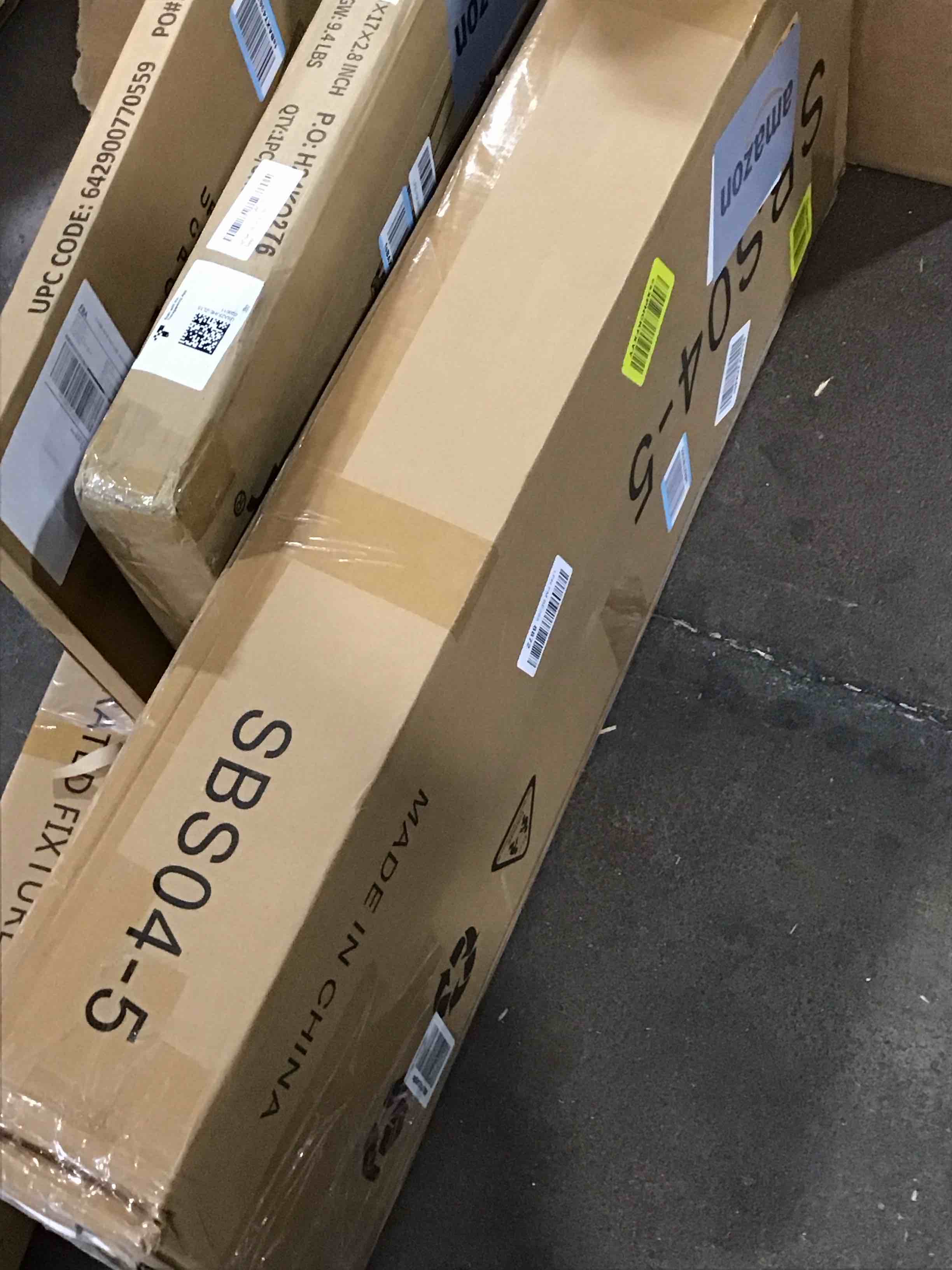 https://s3.amazonaws.com/lotting-images-prod/bidfta/PPE0082347_1728934414416.jpeg