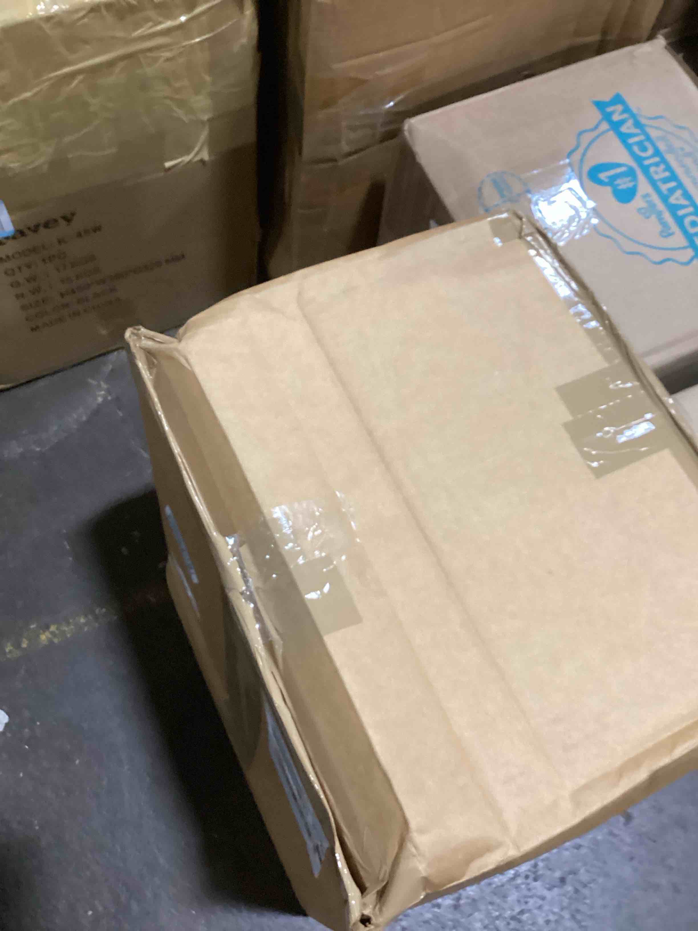 https://s3.amazonaws.com/lotting-images-prod/bidfta/PPE0082903_1728677945187.jpeg