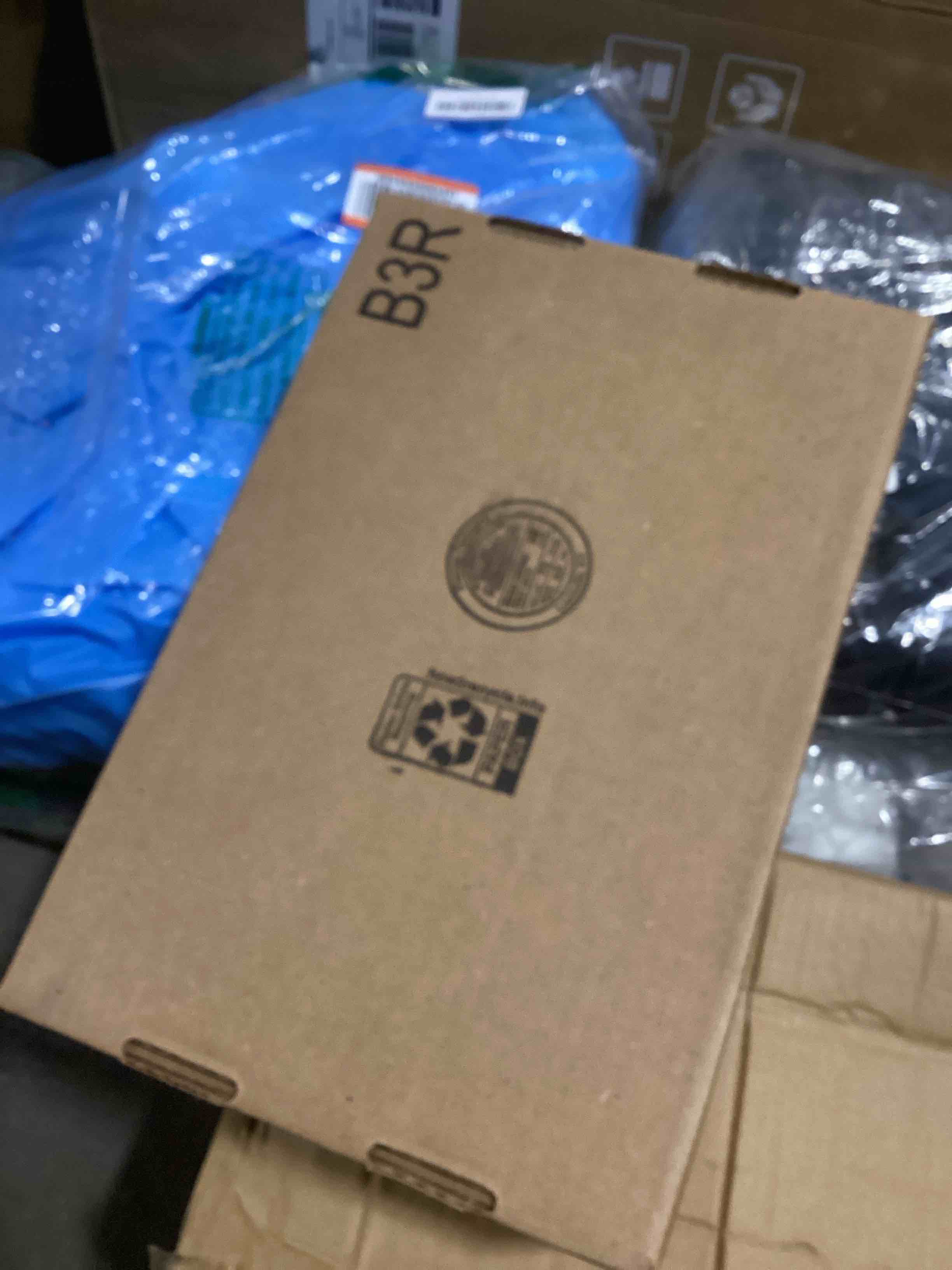 https://s3.amazonaws.com/lotting-images-prod/bidfta/PPE0083010_1728656693655.jpeg