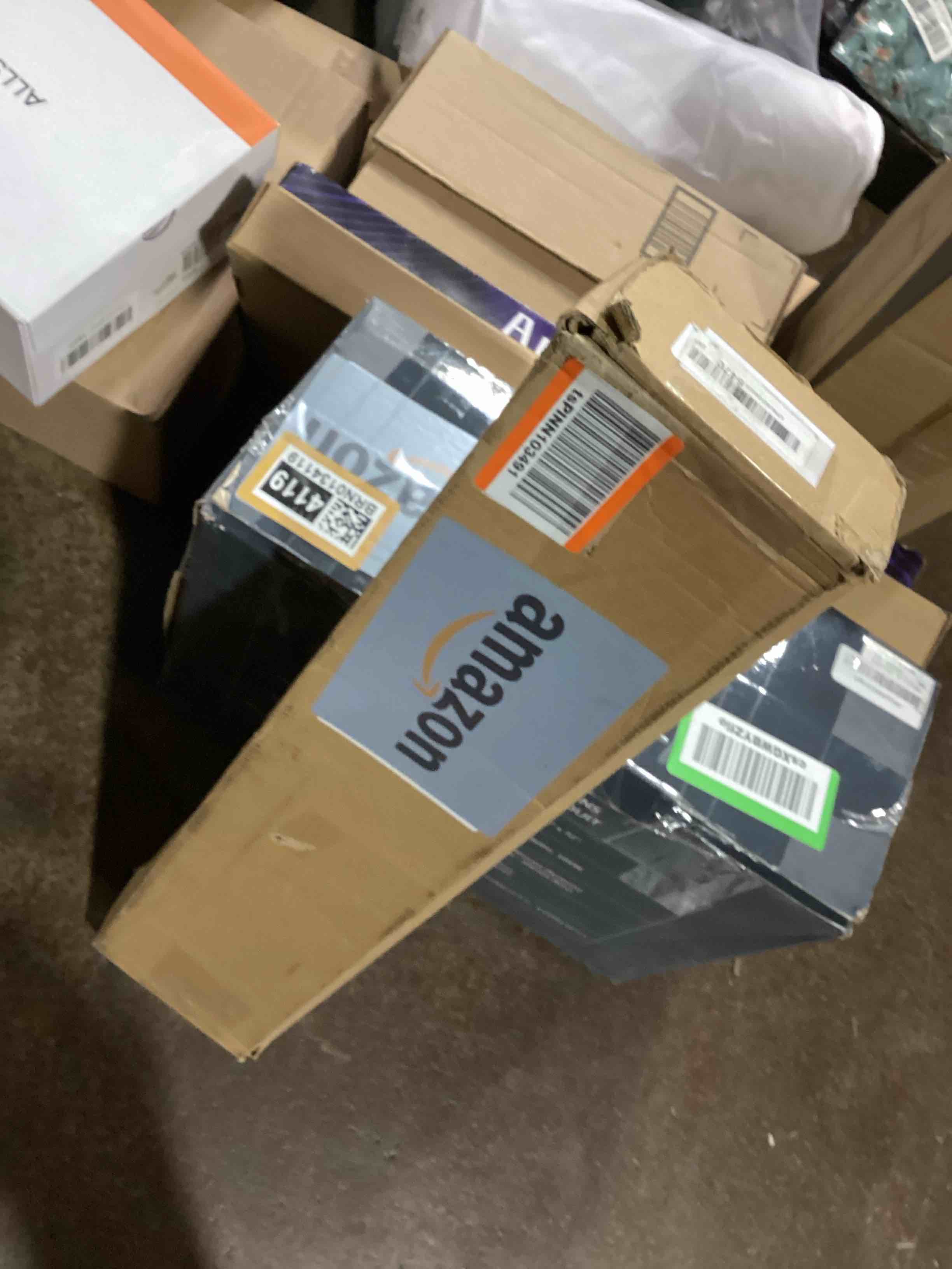 https://s3.amazonaws.com/lotting-images-prod/bidfta/PPE0083389_1728581894618.jpeg