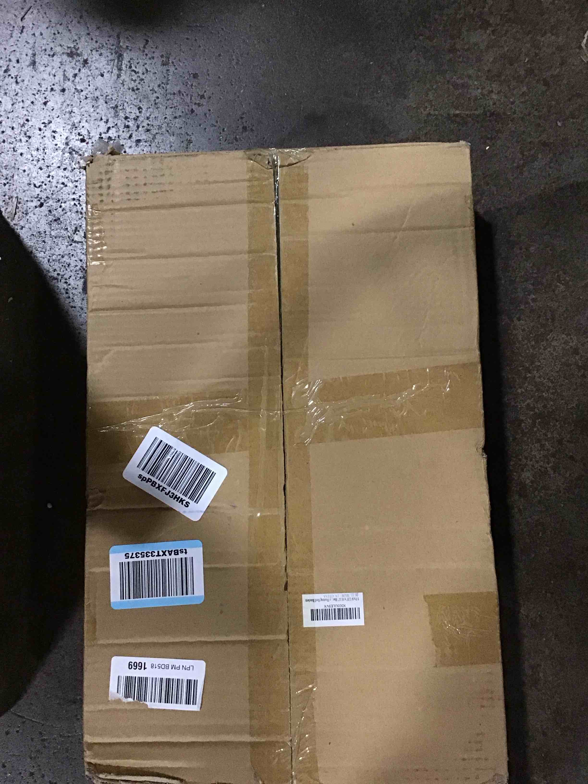 https://s3.amazonaws.com/lotting-images-prod/bidfta/PPE0084054_1728911338416.jpeg
