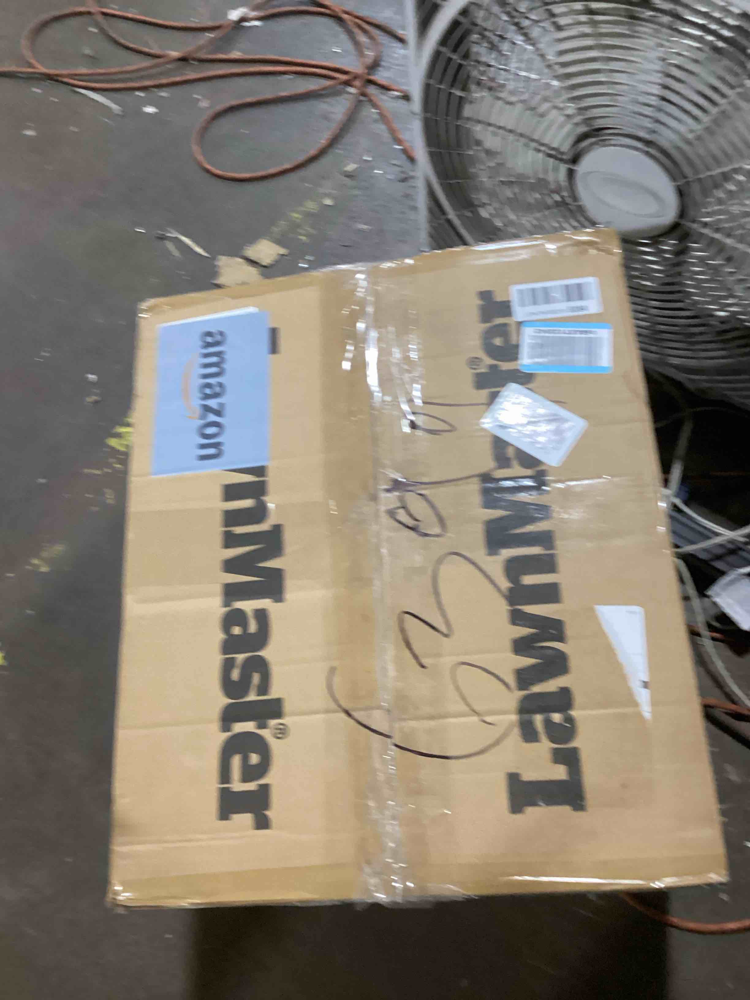 https://s3.amazonaws.com/lotting-images-prod/bidfta/PPE0085353_1728413844162.jpeg