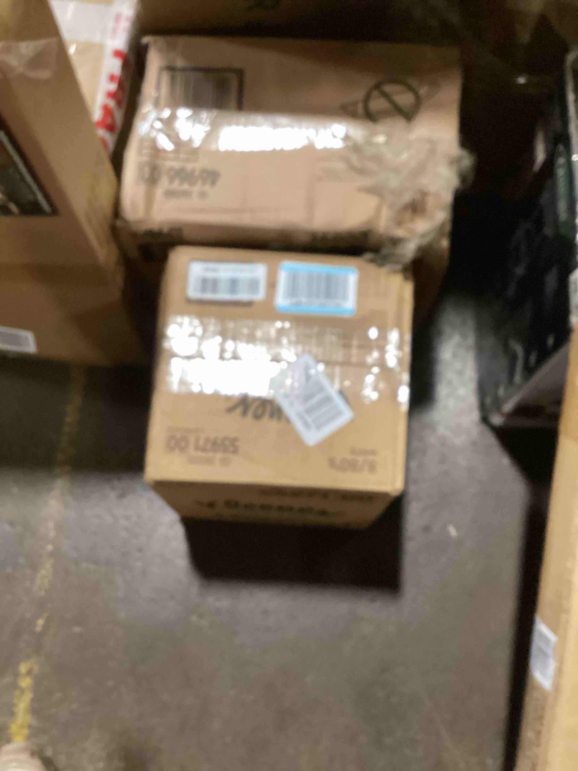 https://s3.amazonaws.com/lotting-images-prod/bidfta/PPE0085798_1728410459338.jpeg