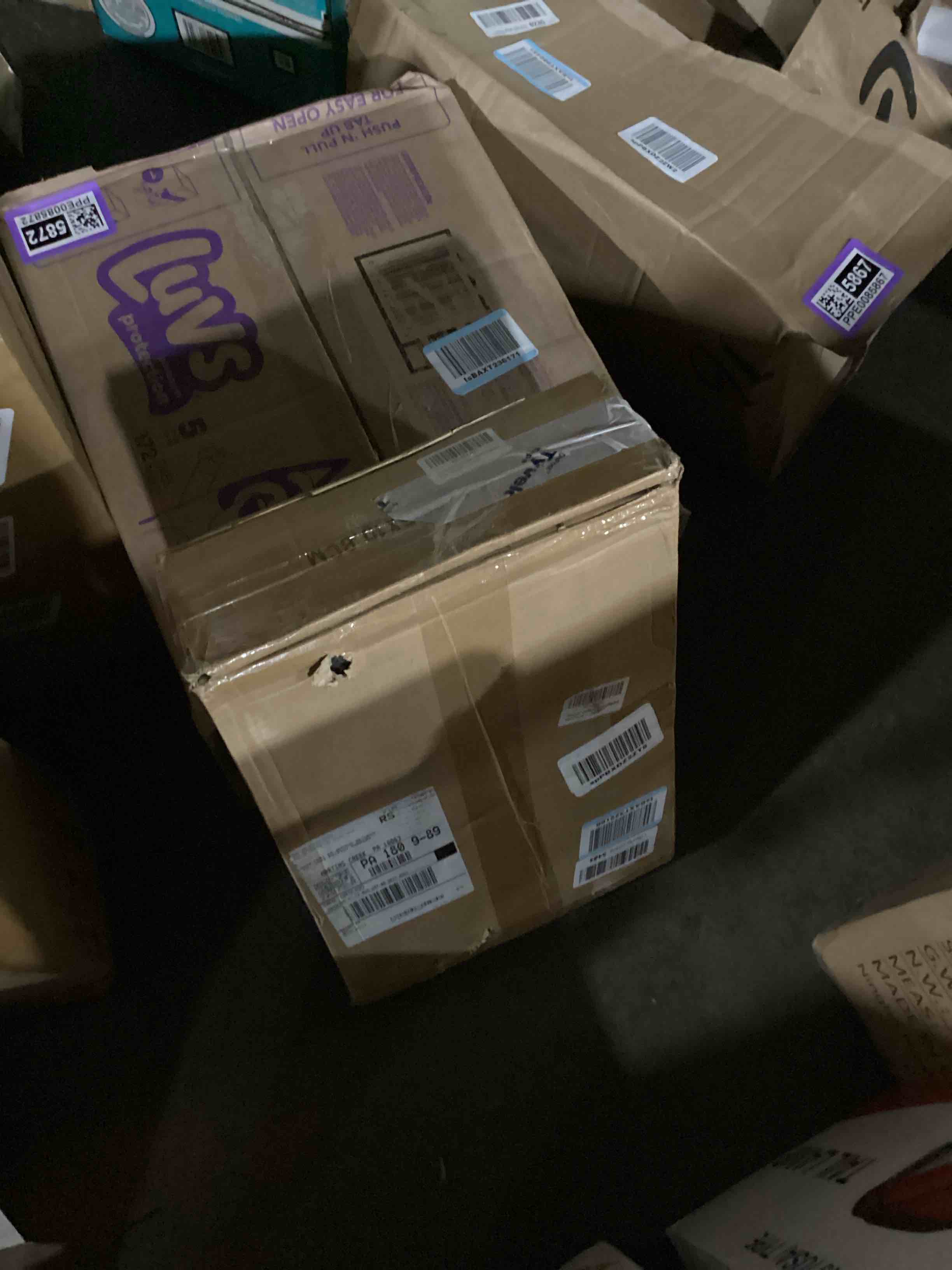 https://s3.amazonaws.com/lotting-images-prod/bidfta/PPE0085875_1728397990714.jpeg