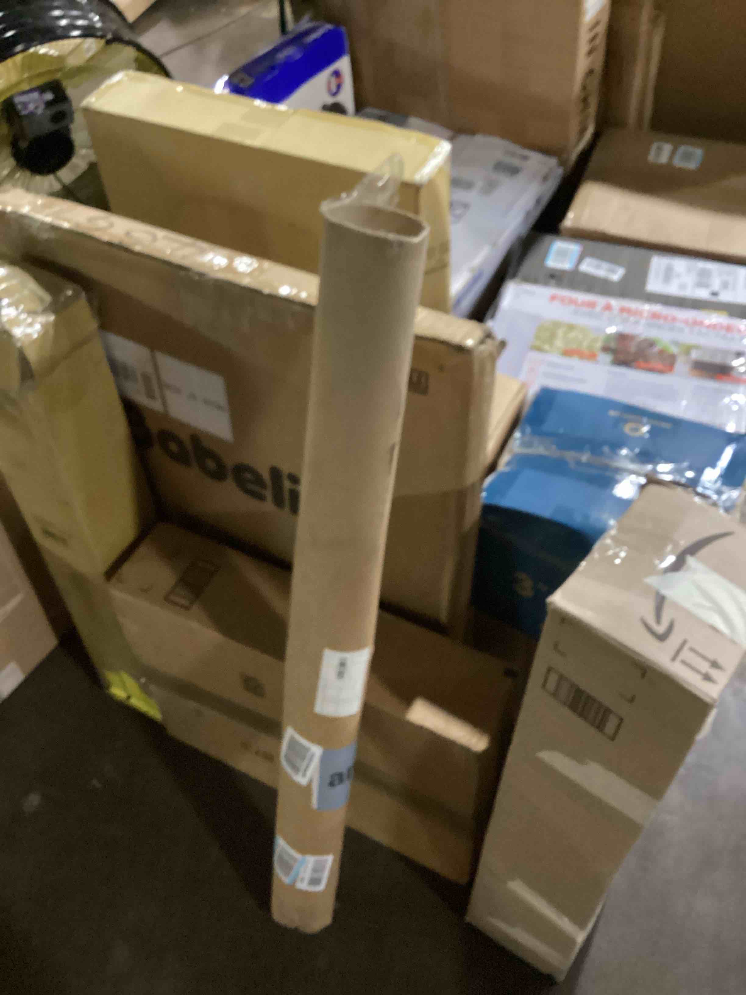 https://s3.amazonaws.com/lotting-images-prod/bidfta/PPE0085896_1728399233168.jpeg