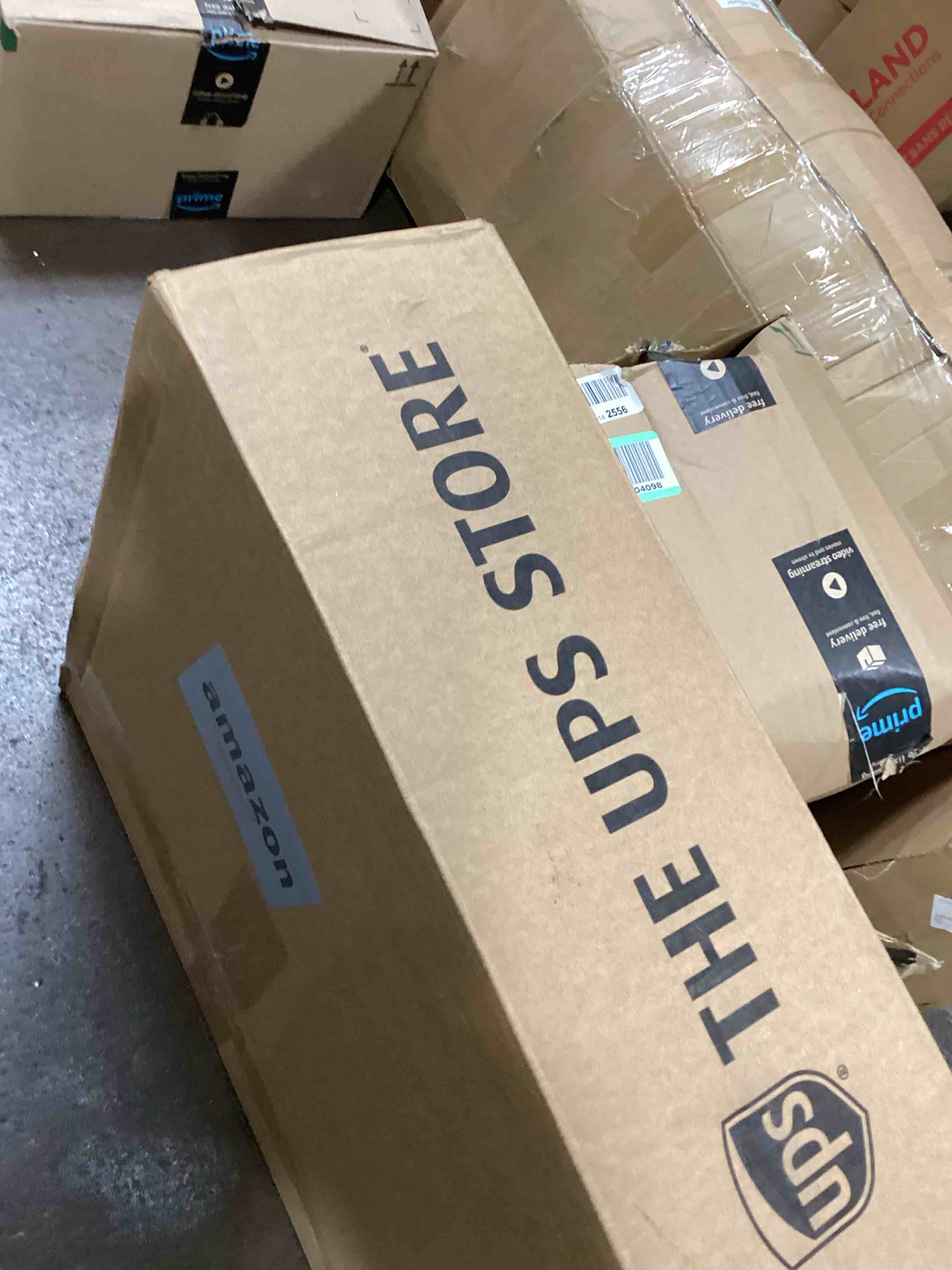 https://s3.amazonaws.com/lotting-images-prod/bidfta/PPE0086433_1730403769300.jpeg