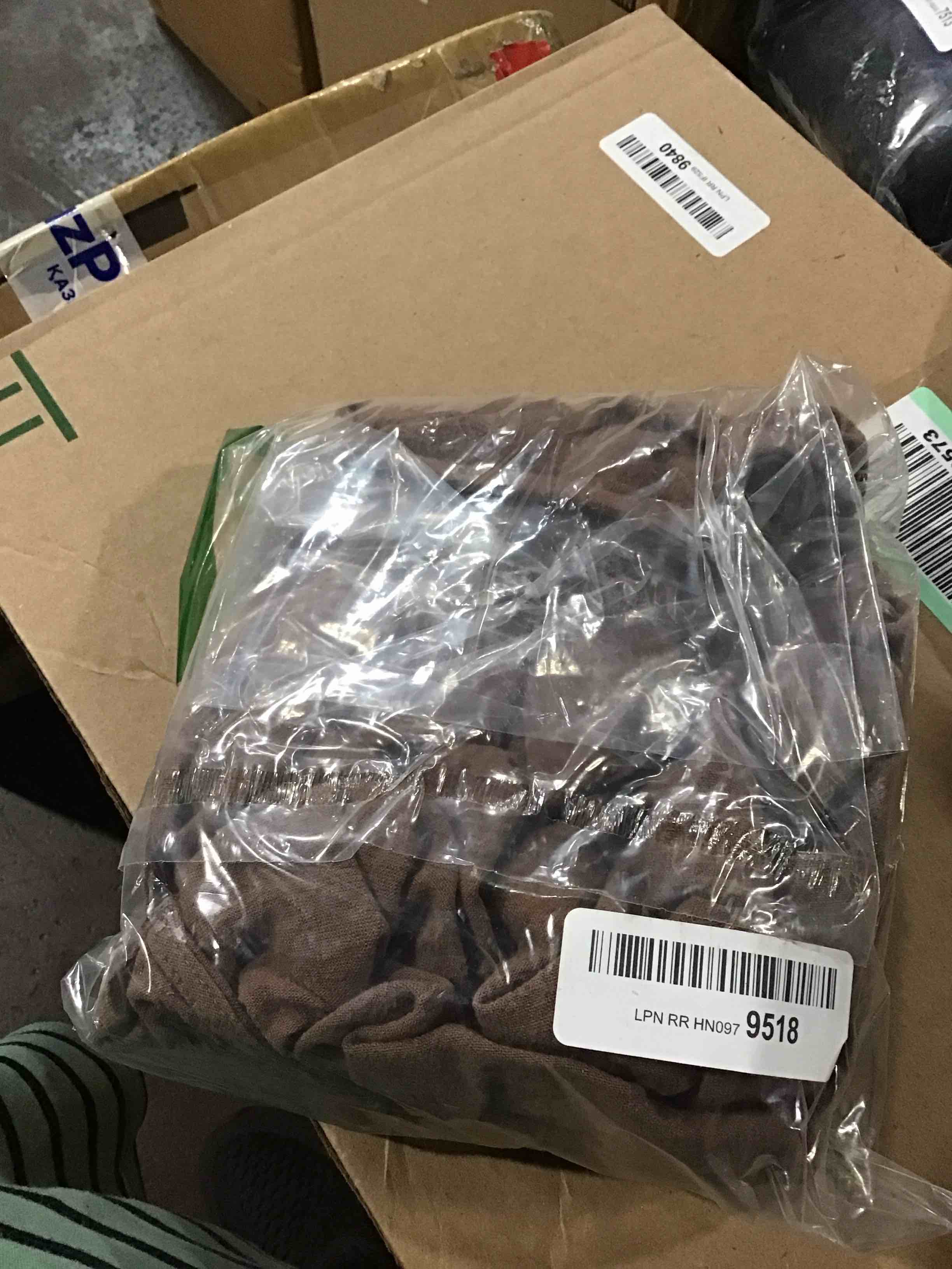 https://s3.amazonaws.com/lotting-images-prod/bidfta/PPE0087547_1728652565907.jpeg