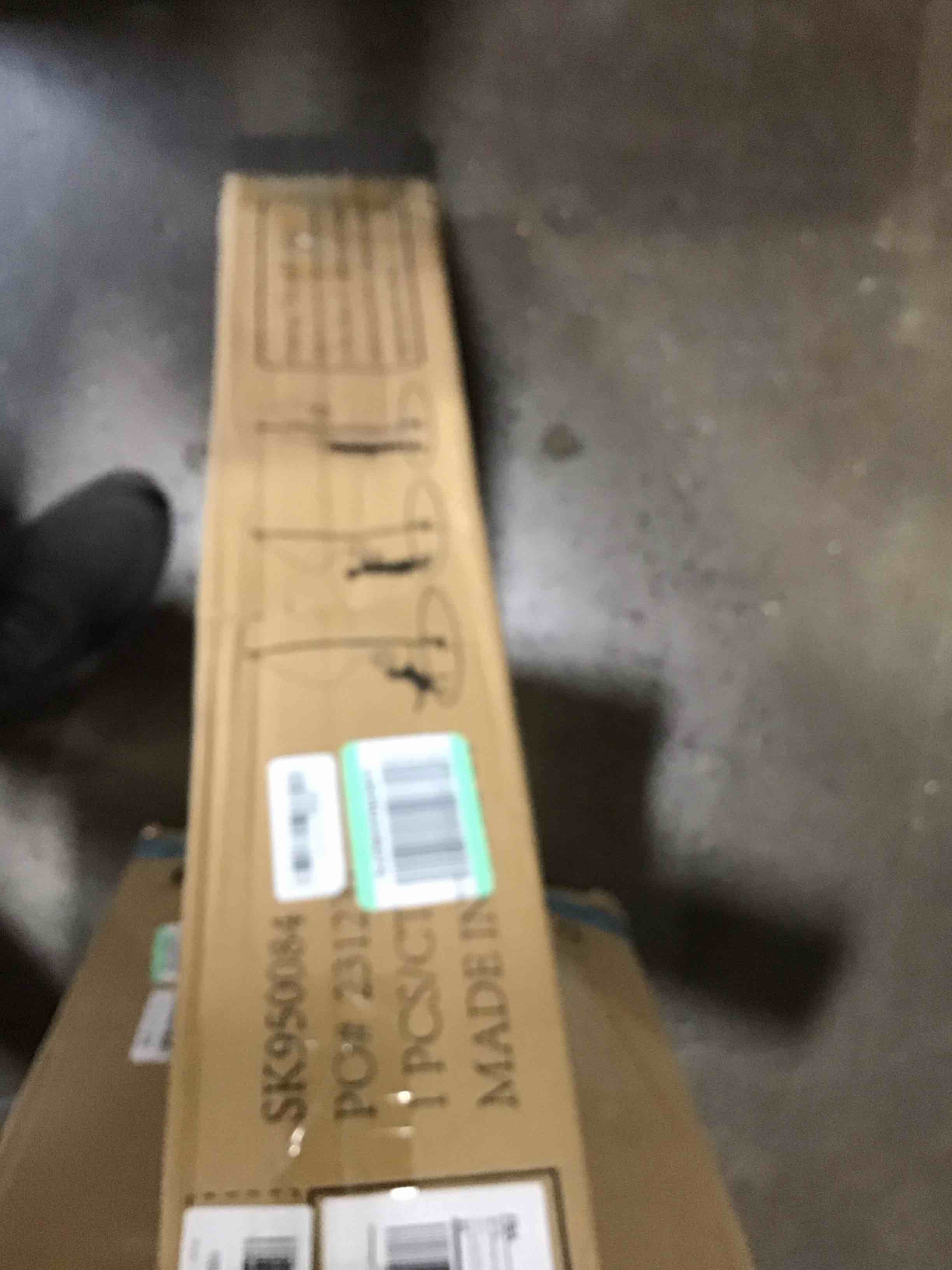 https://s3.amazonaws.com/lotting-images-prod/bidfta/PPE0087739_1728575660843.jpeg