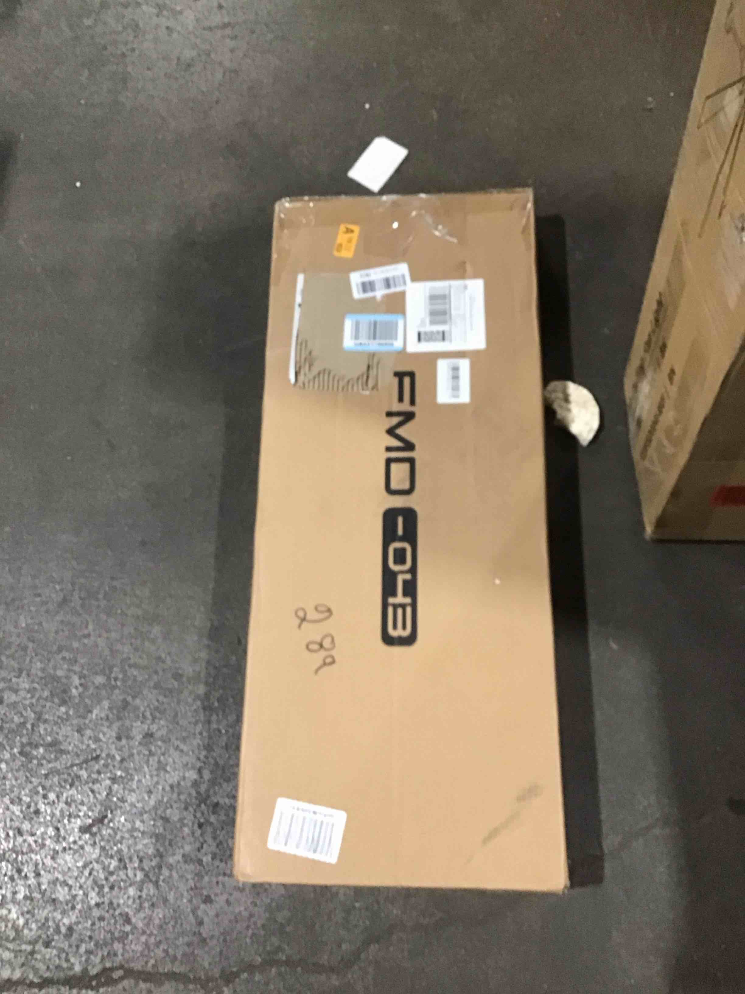 https://s3.amazonaws.com/lotting-images-prod/bidfta/PPE0088128_1729800250264.jpeg