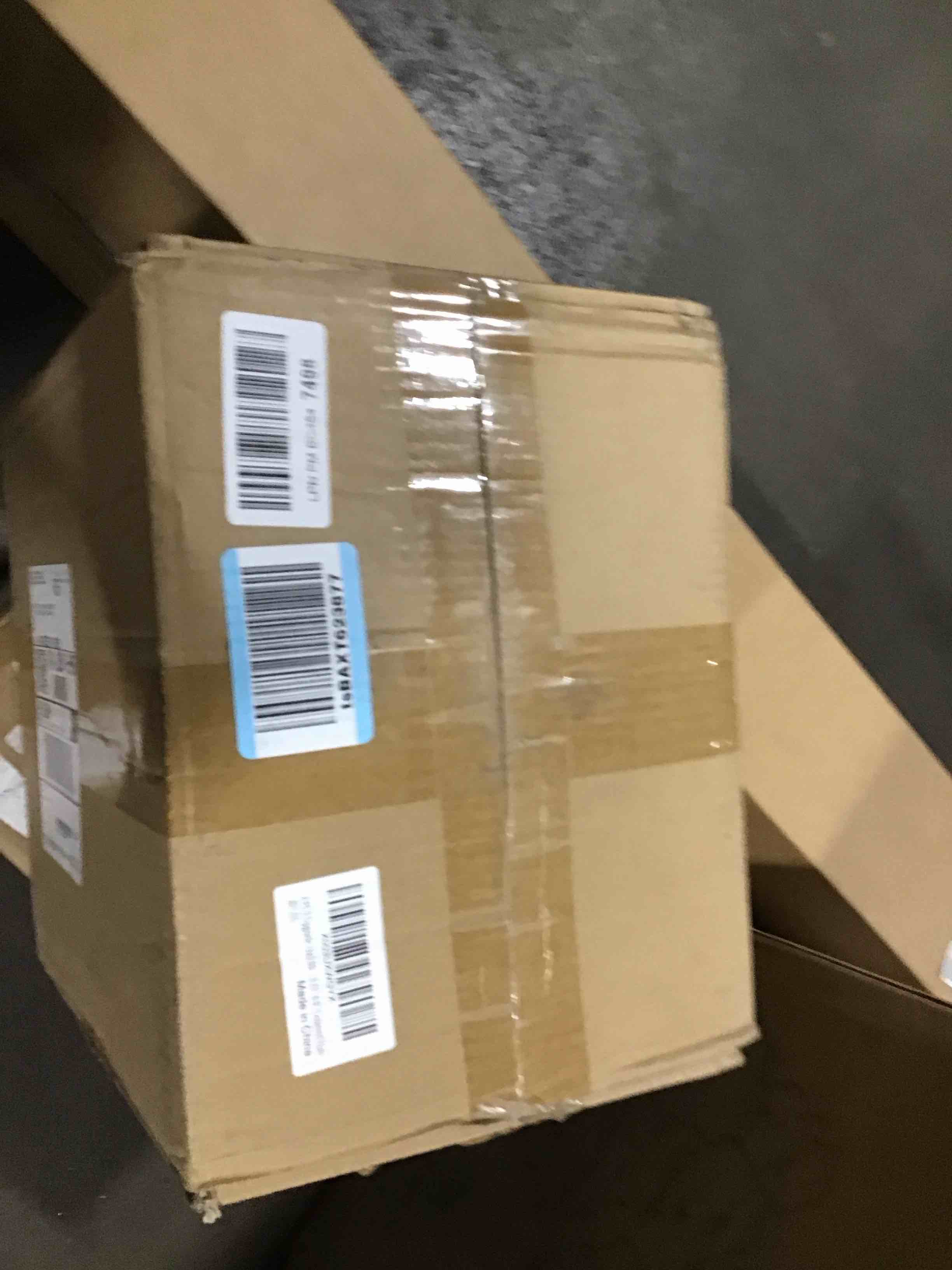 https://s3.amazonaws.com/lotting-images-prod/bidfta/PPE0088133_1729799597673.jpeg