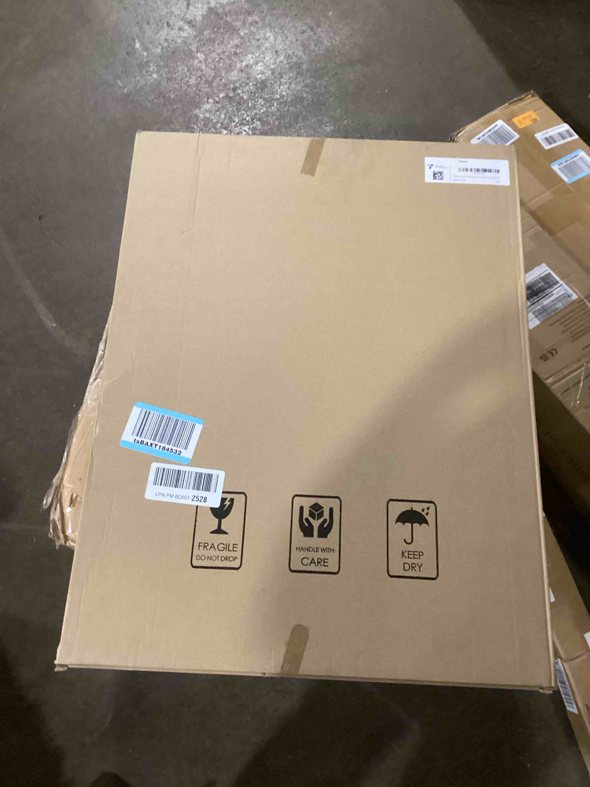 https://s3.amazonaws.com/lotting-images-prod/bidfta/PPE0088174_1729795919938.jpeg
