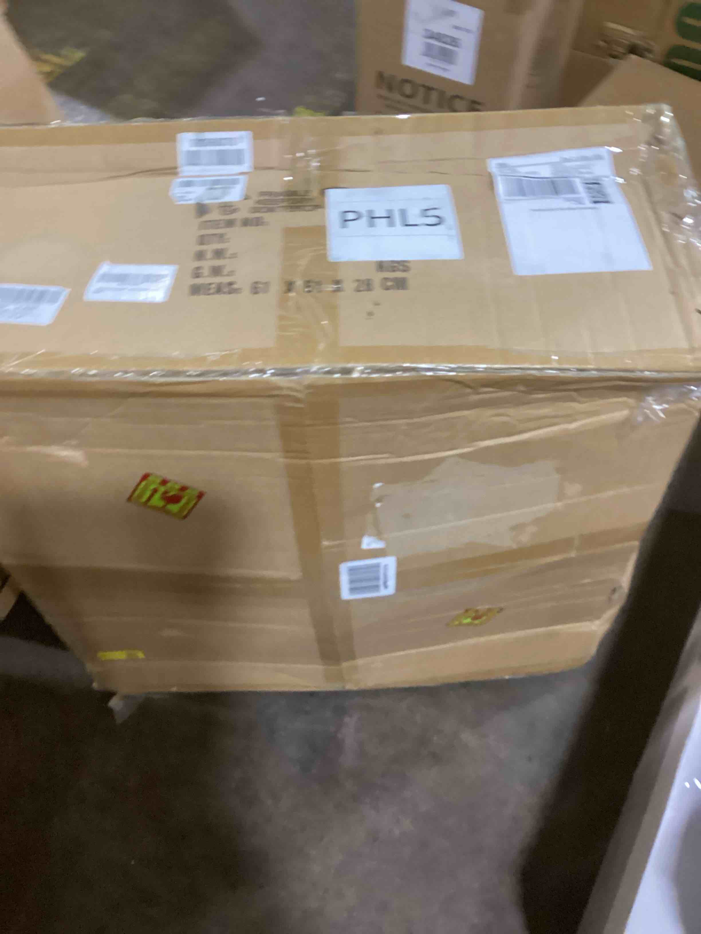 https://s3.amazonaws.com/lotting-images-prod/bidfta/PPE0088182_1729784903699.jpeg