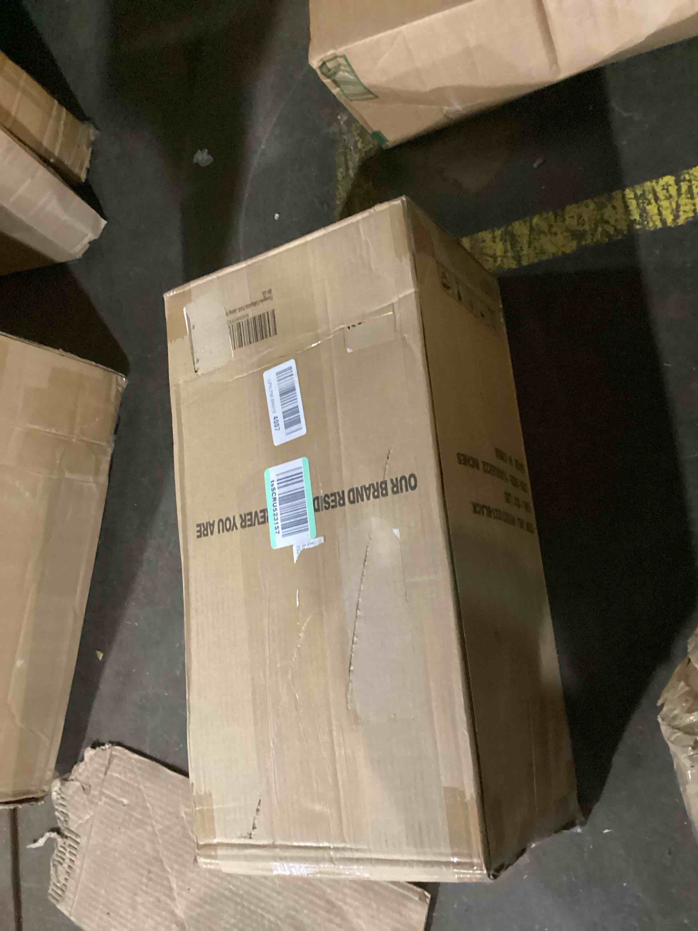 https://s3.amazonaws.com/lotting-images-prod/bidfta/PPE0089737_1729093559992.jpeg