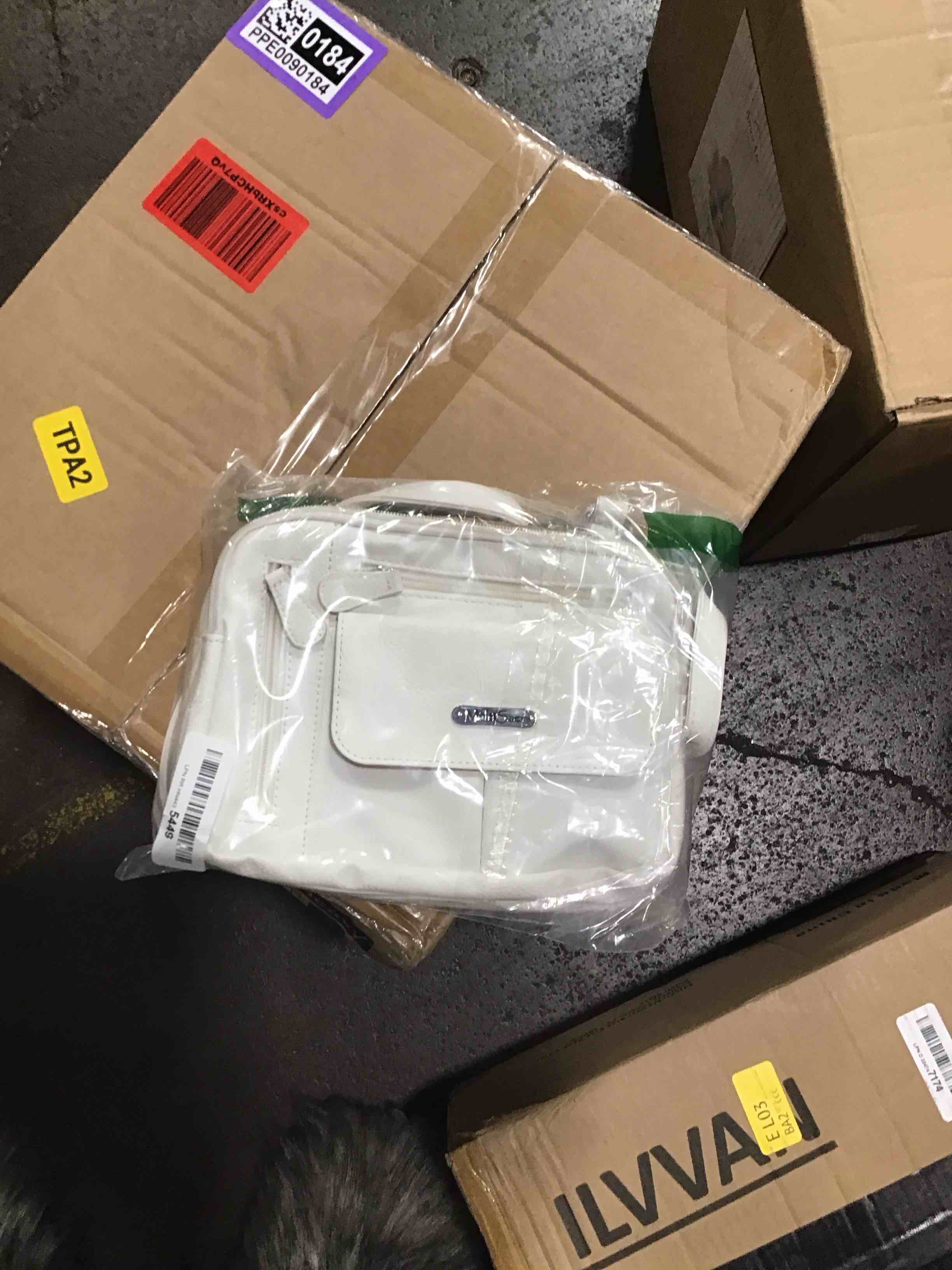 https://s3.amazonaws.com/lotting-images-prod/bidfta/PPE0090185_1730297788443.jpeg