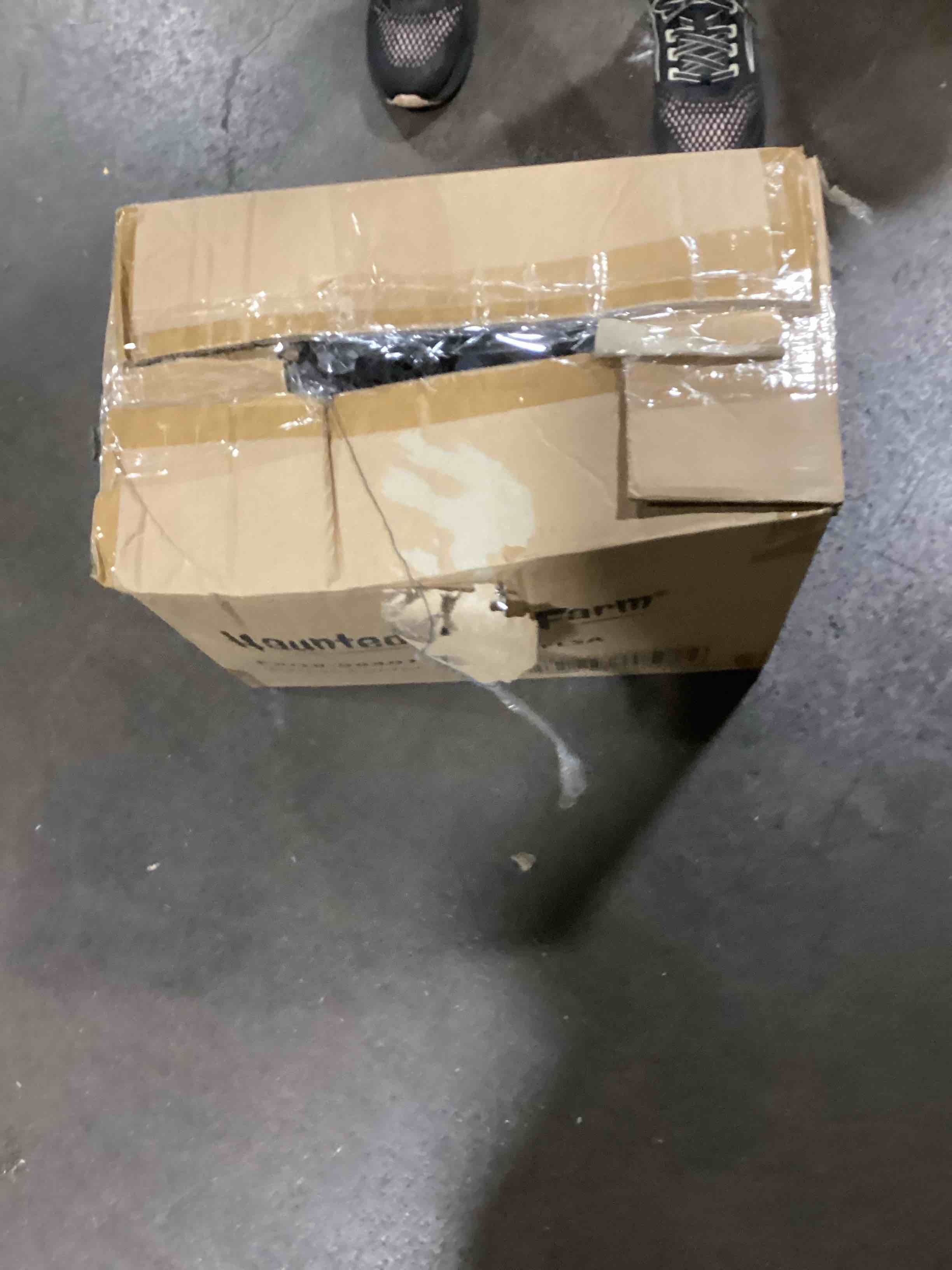 https://s3.amazonaws.com/lotting-images-prod/bidfta/PPE0091034_1729695855259.jpeg