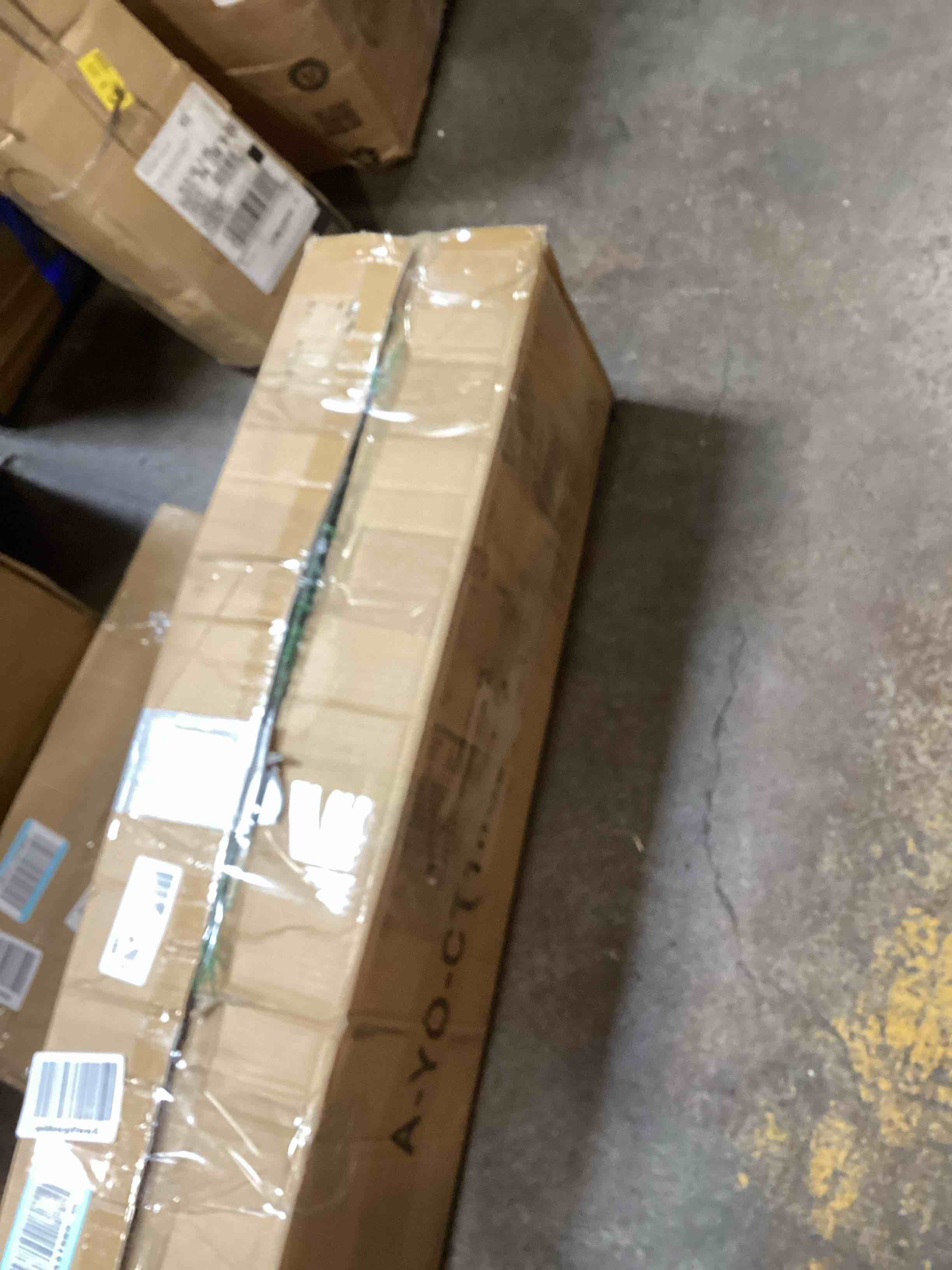 https://s3.amazonaws.com/lotting-images-prod/bidfta/PPE0092756_1729272333821.jpeg