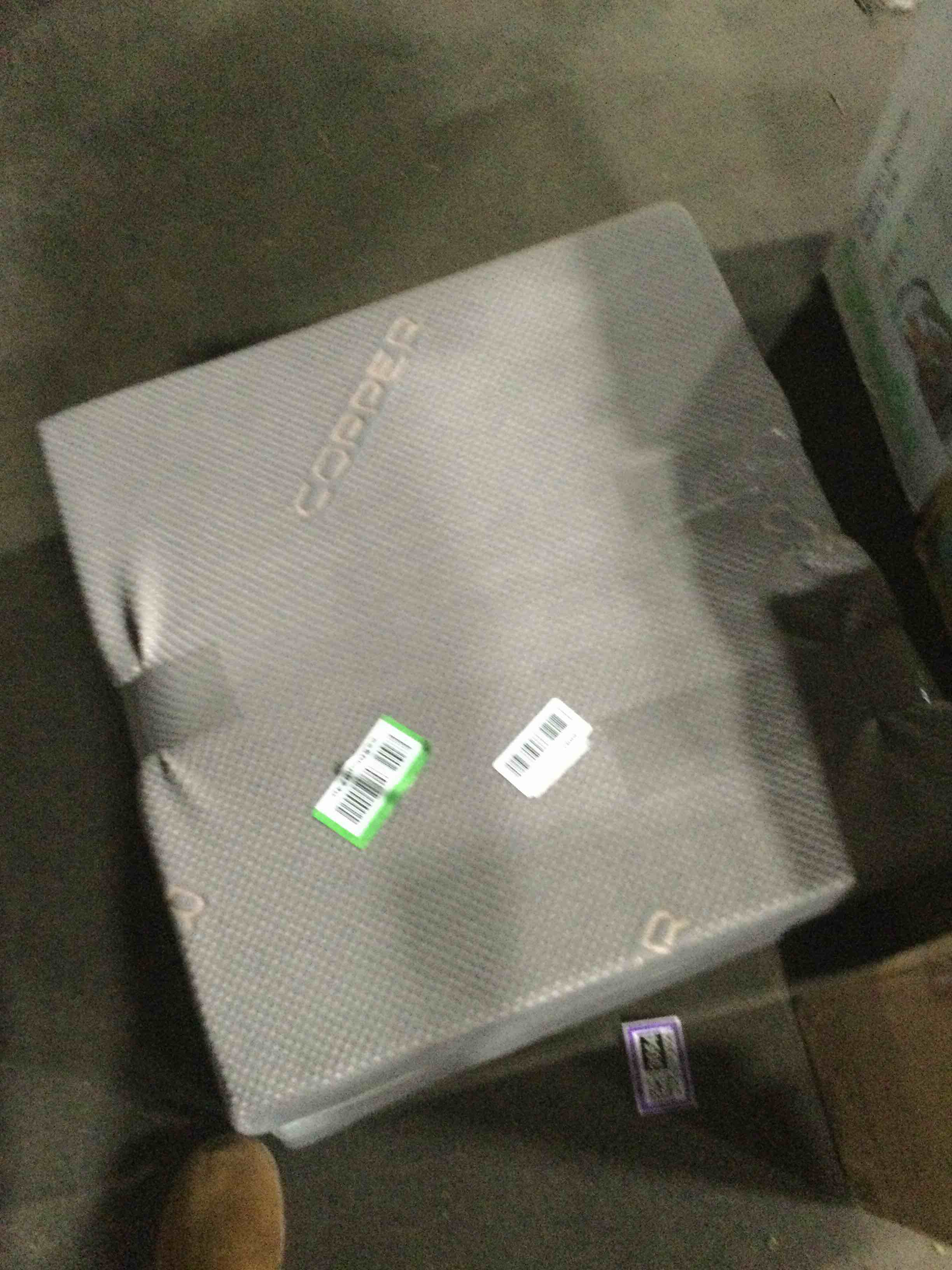 https://s3.amazonaws.com/lotting-images-prod/bidfta/PPE0093238_1729015871381.jpeg
