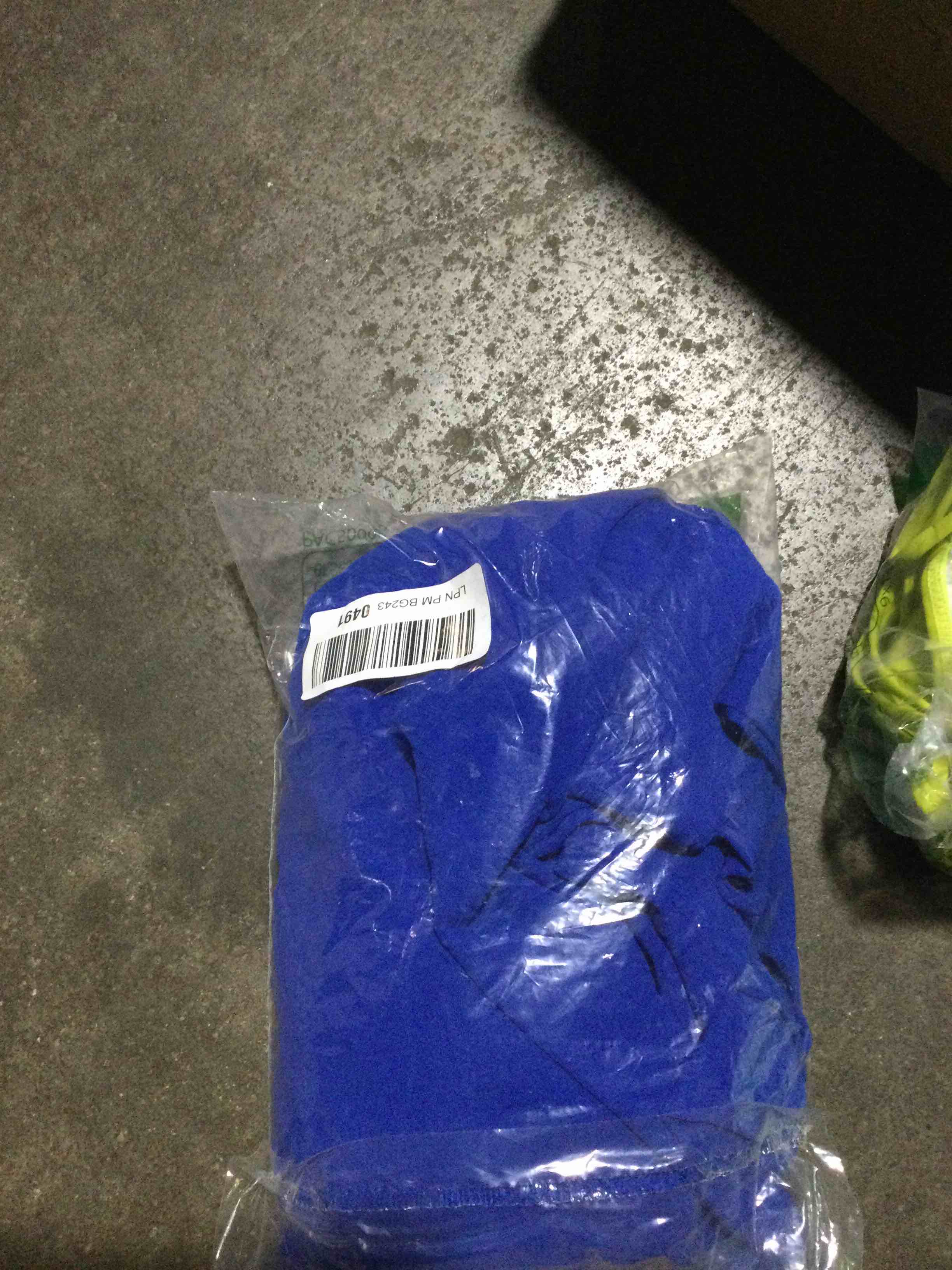 https://s3.amazonaws.com/lotting-images-prod/bidfta/PPE0093423_1729016306149.jpeg