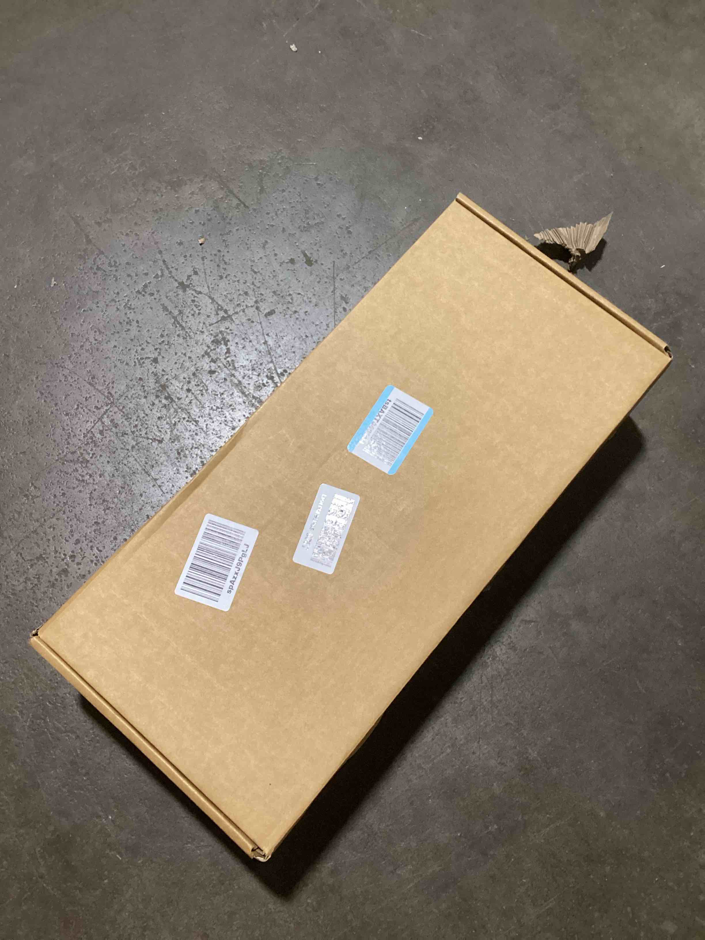 https://s3.amazonaws.com/lotting-images-prod/bidfta/PPE0094782_1729702788340.jpeg