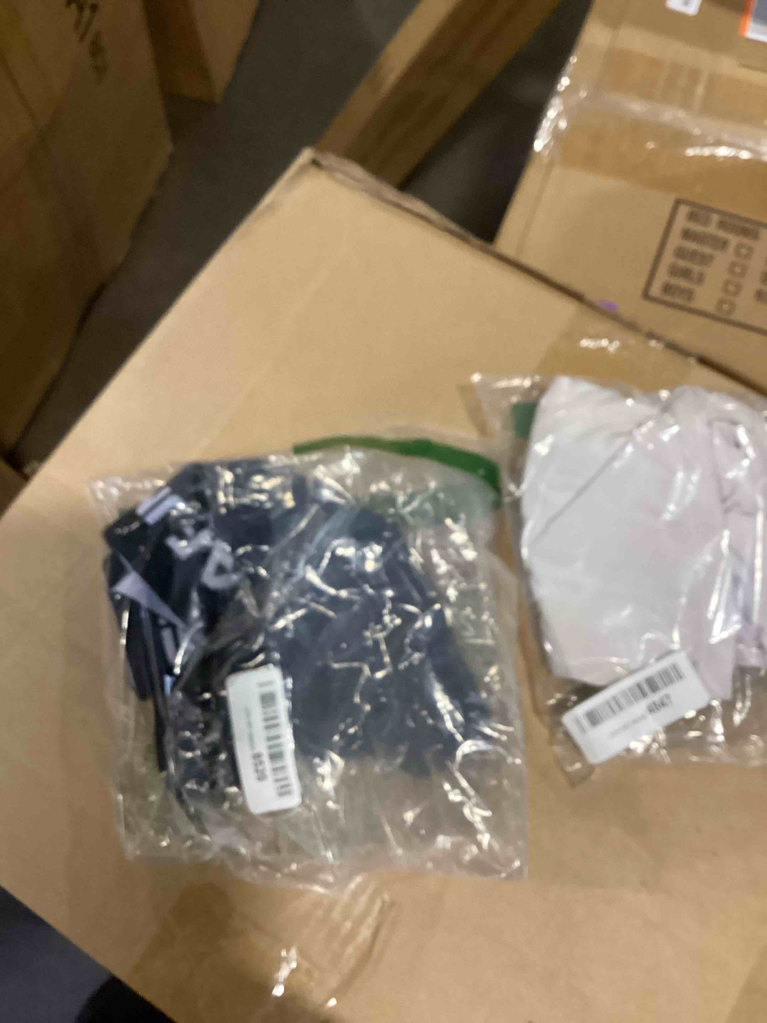 https://s3.amazonaws.com/lotting-images-prod/bidfta/PPE0095335_1729020610937.jpeg