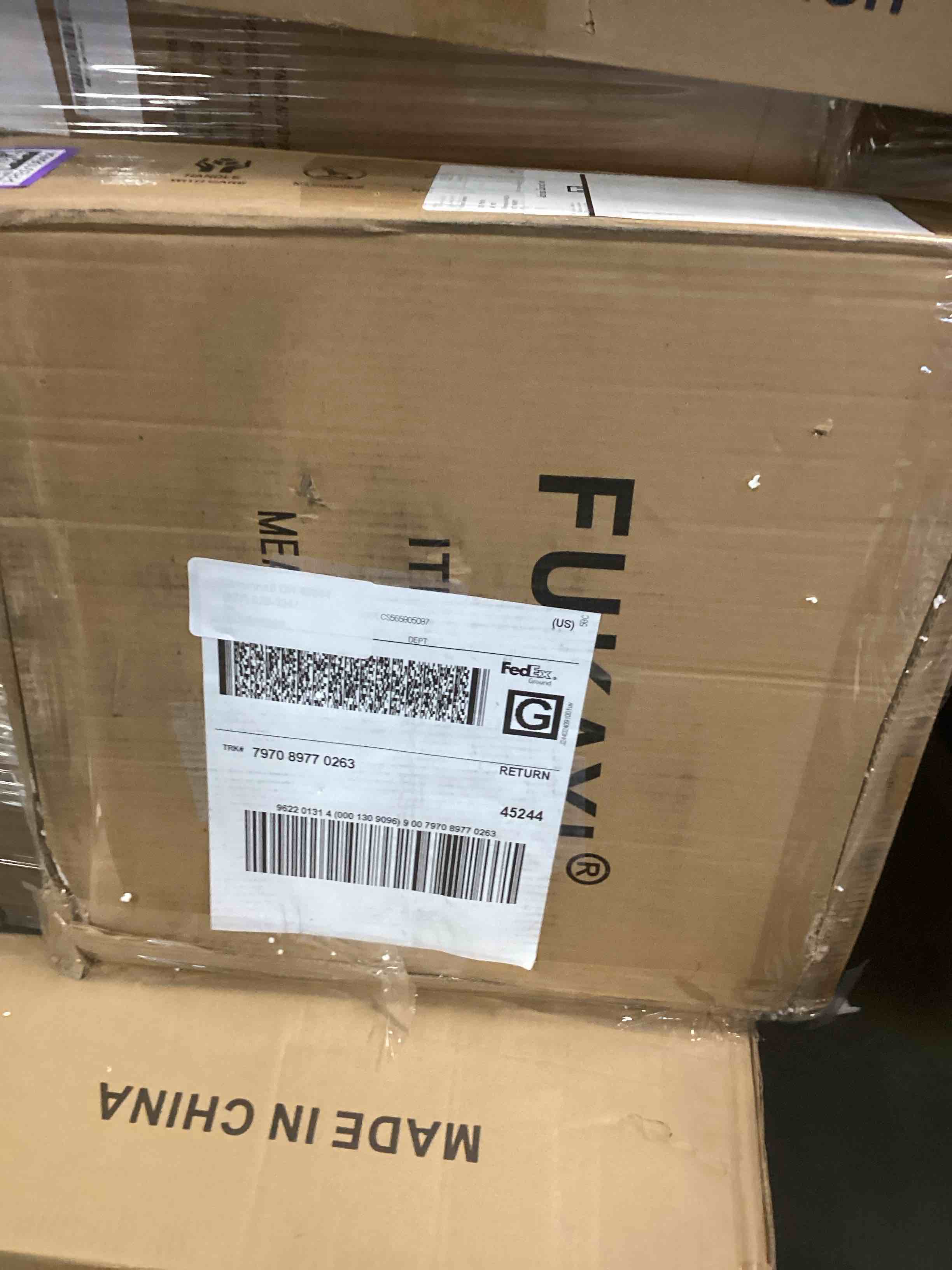 https://s3.amazonaws.com/lotting-images-prod/bidfta/PPE0106464_1736947323160.jpeg