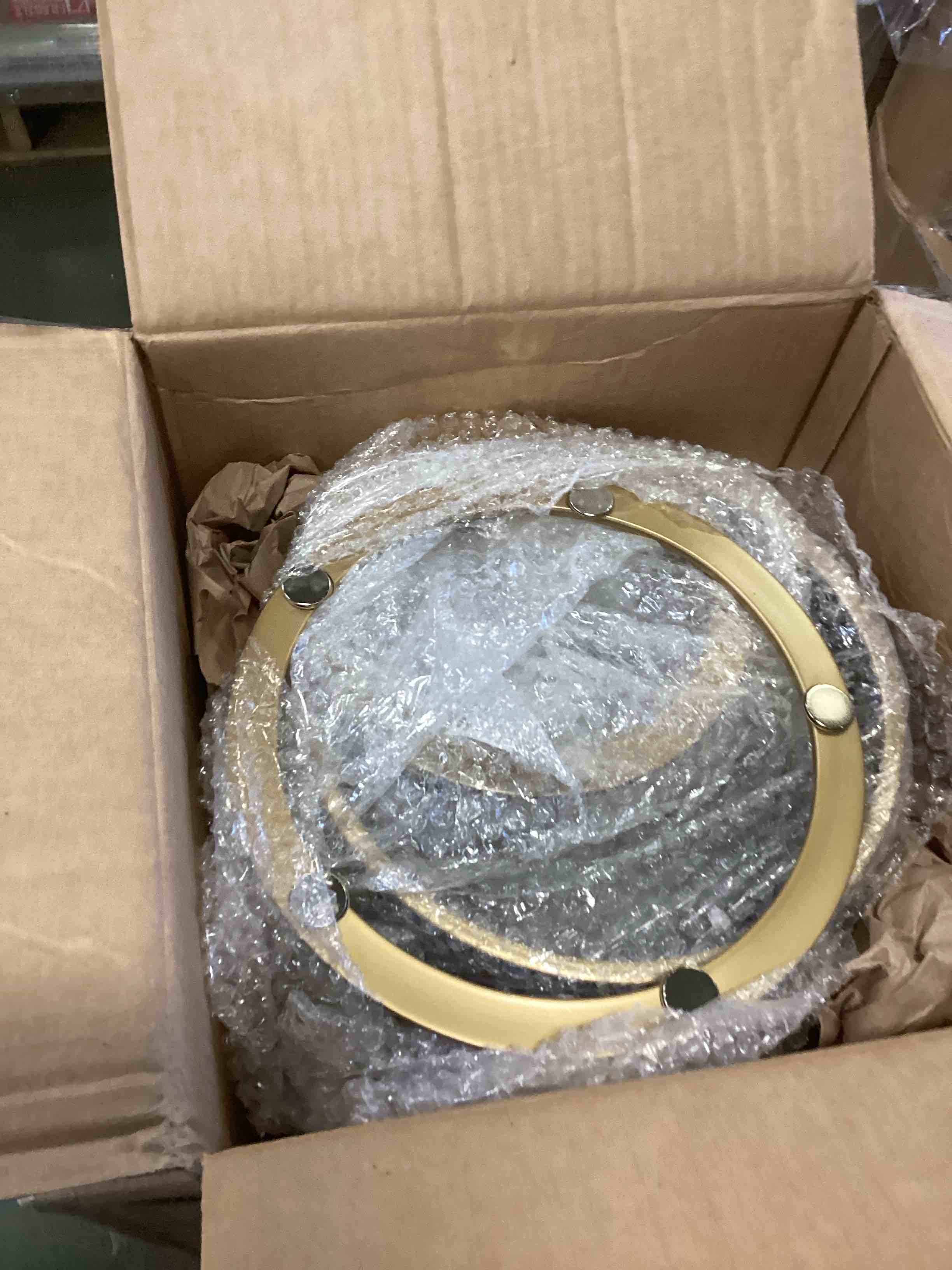 https://s3.amazonaws.com/lotting-images-prod/bidfta/PPE0106683_1736783586948.jpeg