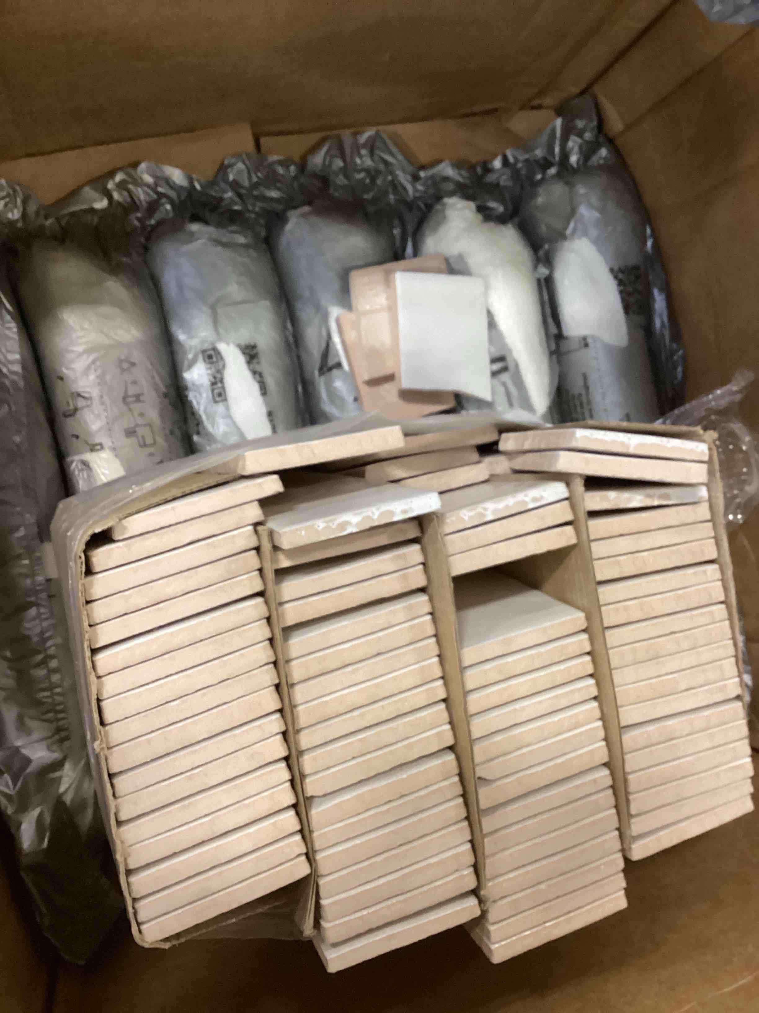 https://s3.amazonaws.com/lotting-images-prod/bidfta/PPE0106962_1736431964421.jpeg