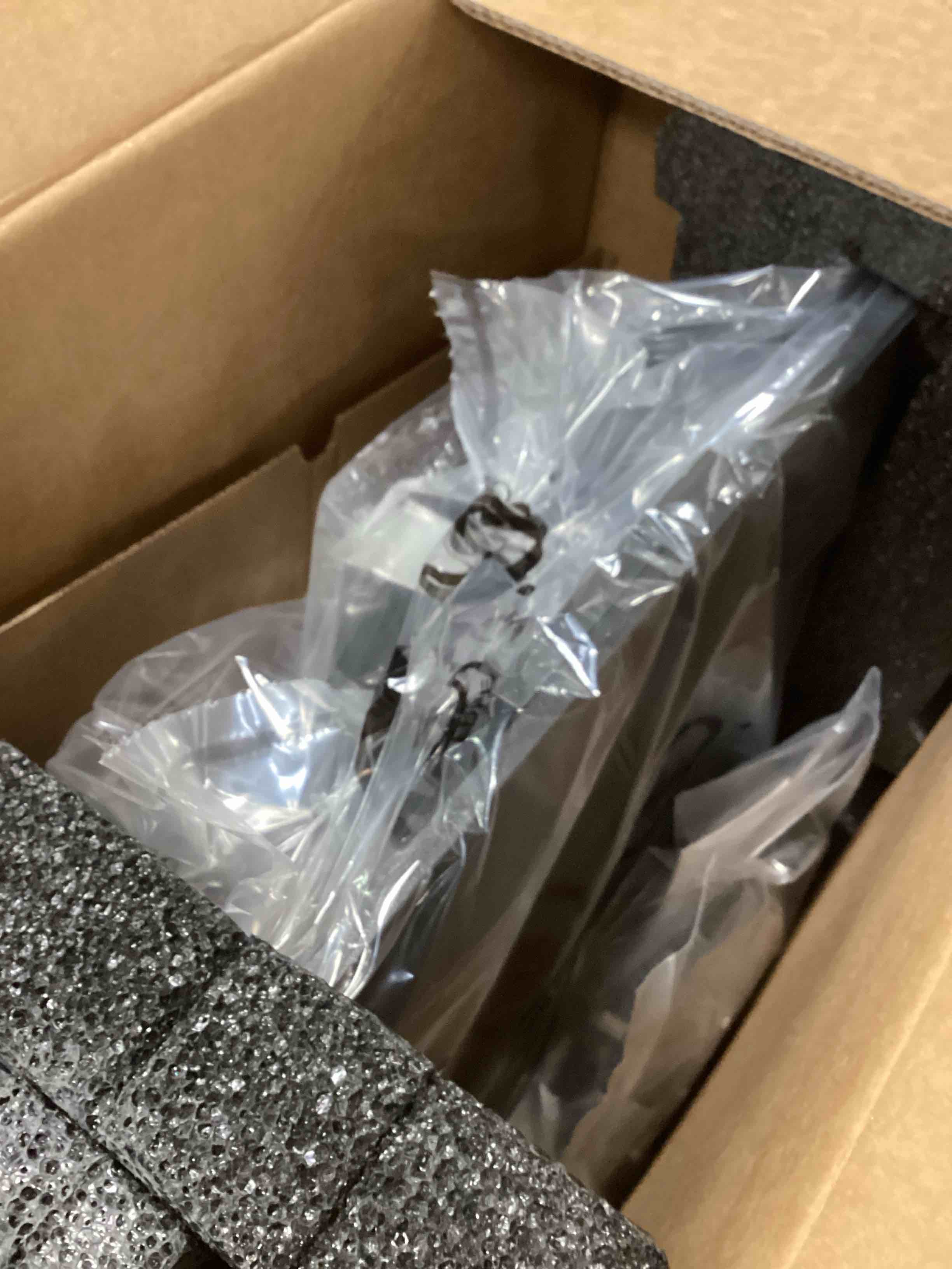 https://s3.amazonaws.com/lotting-images-prod/bidfta/PPE0106979_1736371214634.jpeg