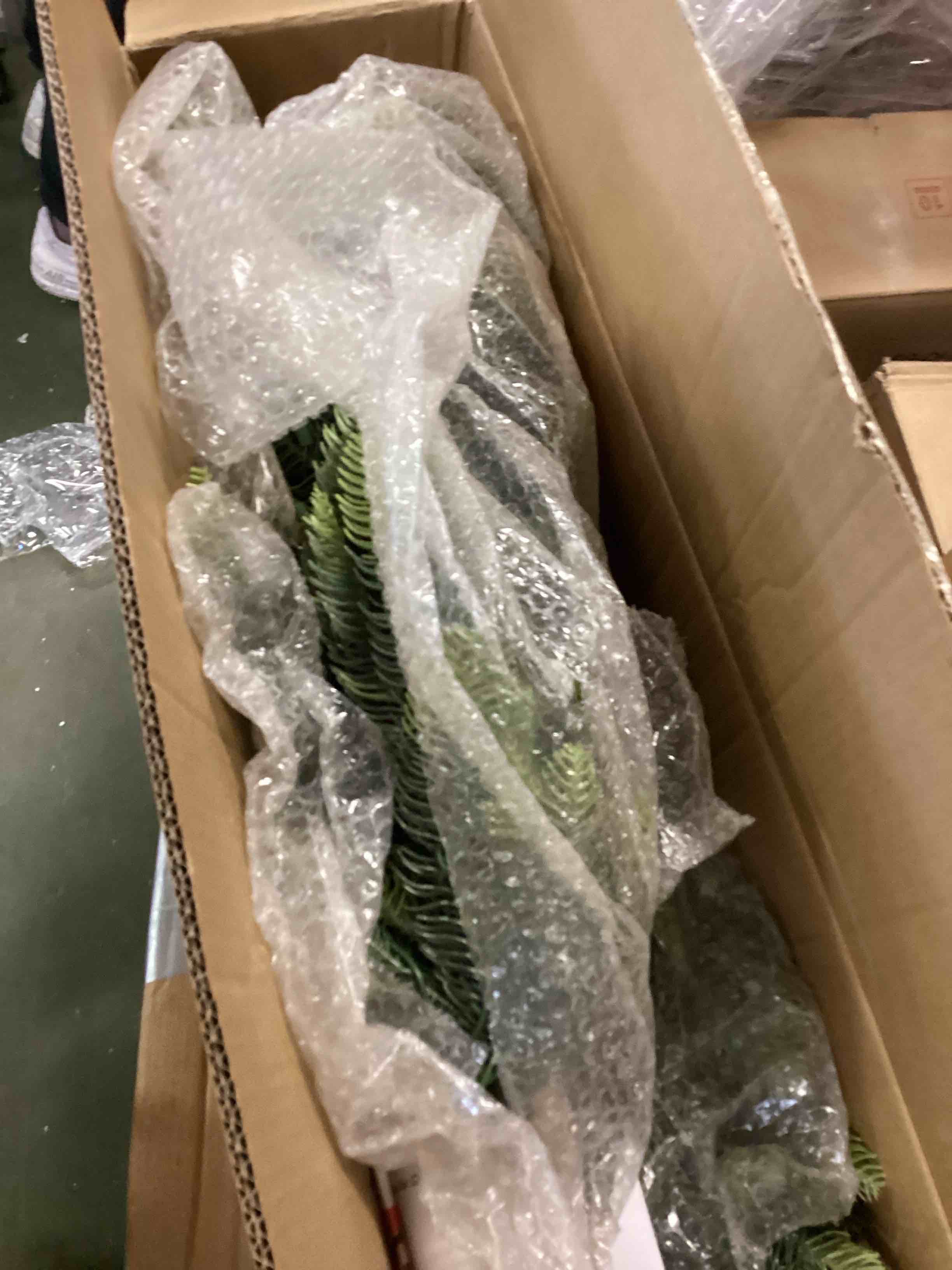https://s3.amazonaws.com/lotting-images-prod/bidfta/PPE0107330_1735840194446.jpeg