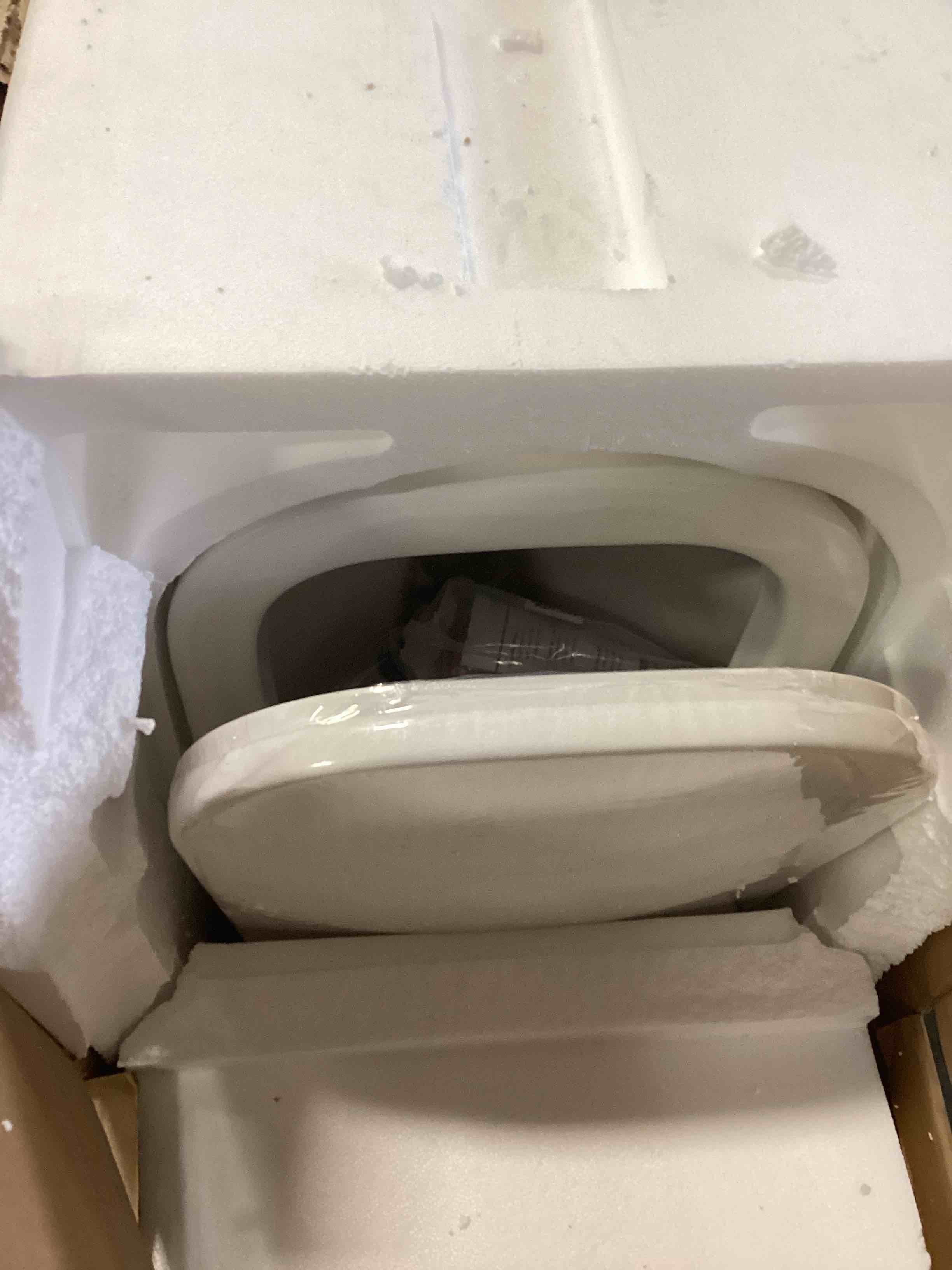 https://s3.amazonaws.com/lotting-images-prod/bidfta/PPE0107751_1735065461410.jpeg