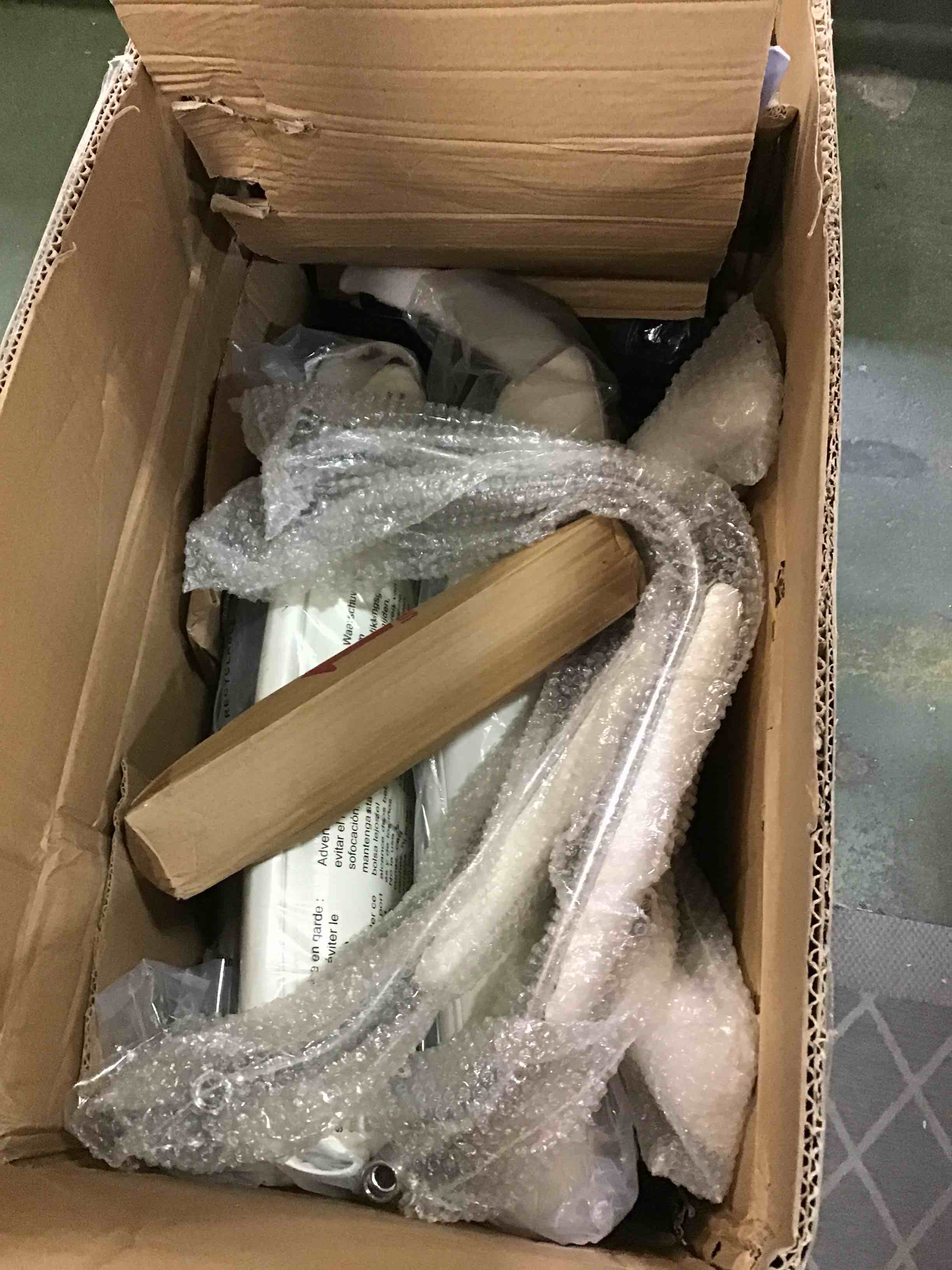 https://s3.amazonaws.com/lotting-images-prod/bidfta/PPE0112961_1724348700707.jpeg