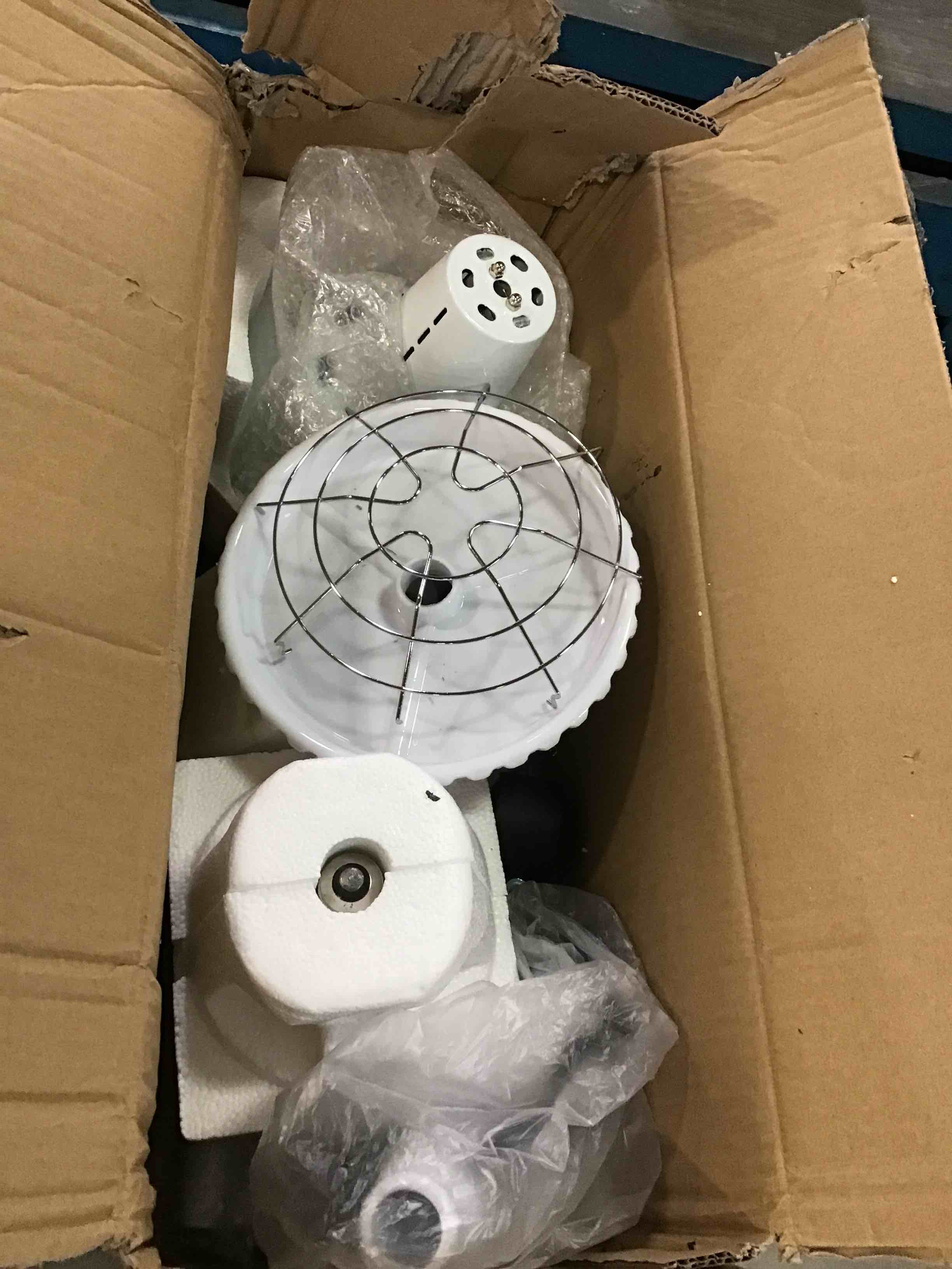https://s3.amazonaws.com/lotting-images-prod/bidfta/PPE0113220_1724256901299.jpeg