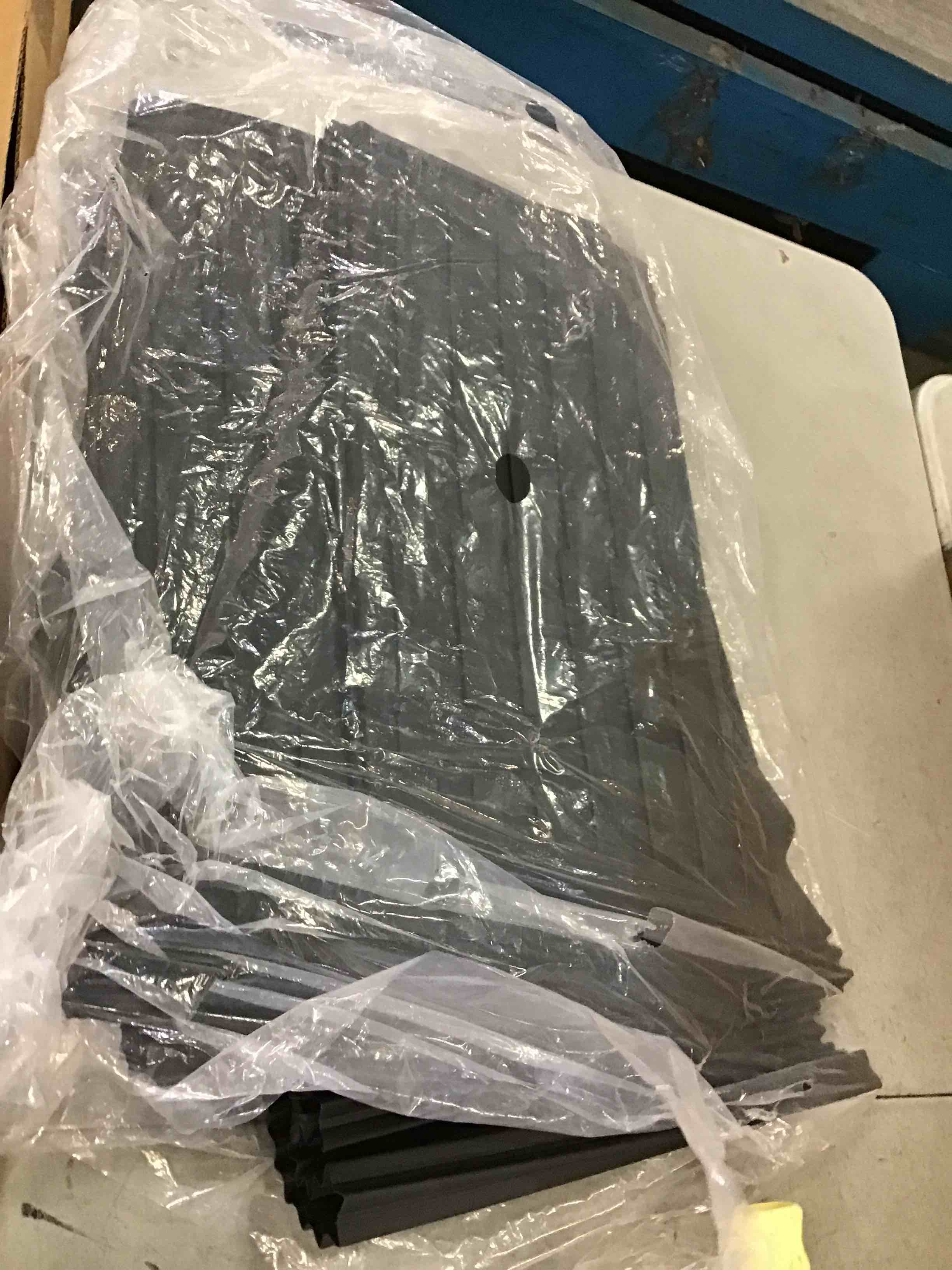 https://s3.amazonaws.com/lotting-images-prod/bidfta/PPE0113863_1723824074814.jpeg