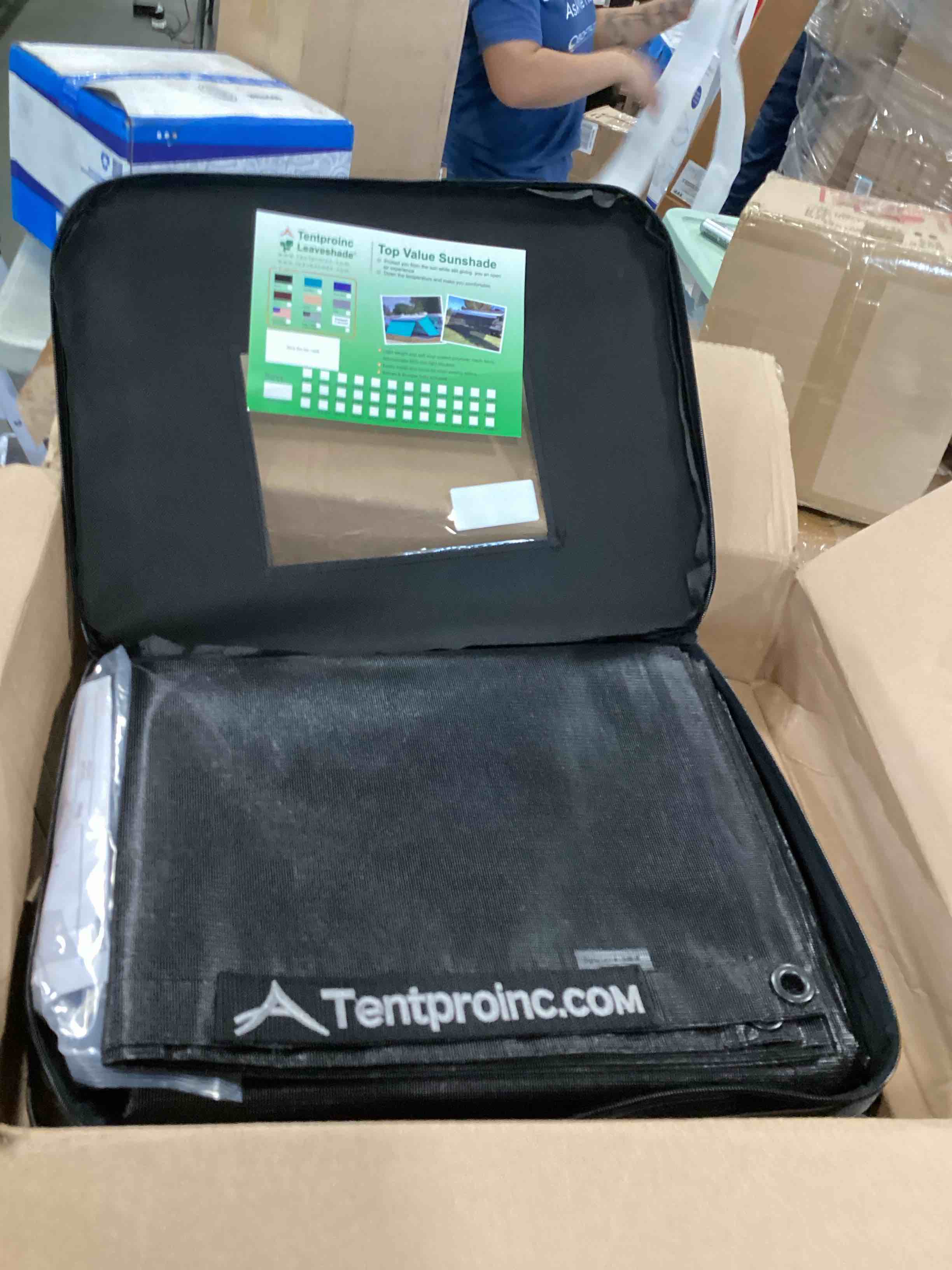 https://s3.amazonaws.com/lotting-images-prod/bidfta/PPE0114246_1724073612637.jpeg