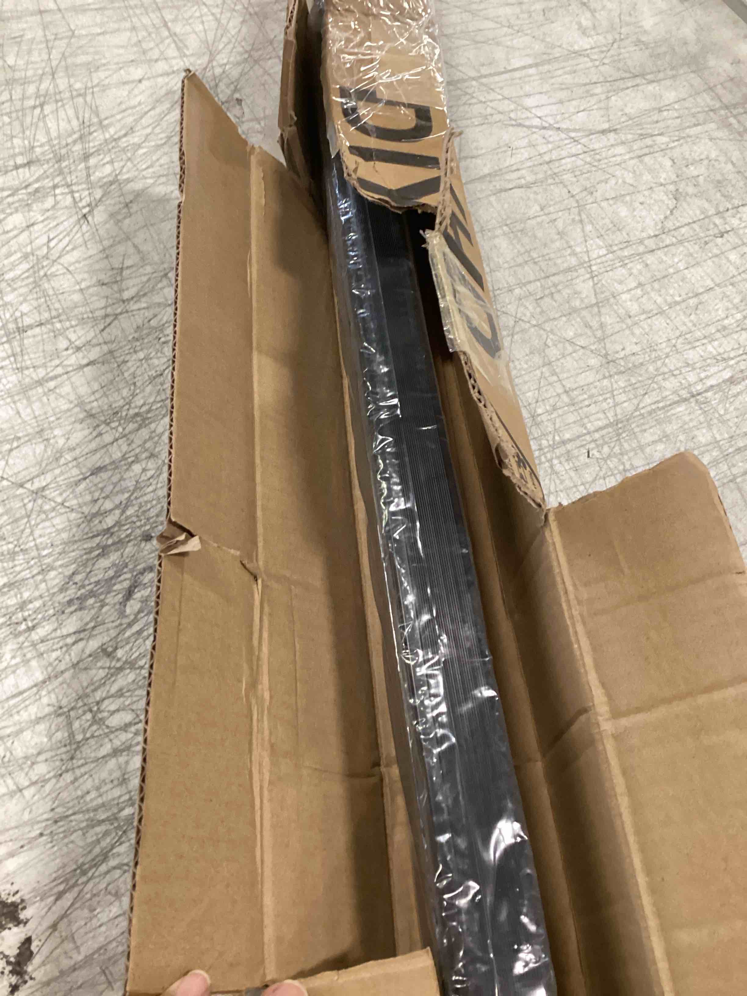 https://s3.amazonaws.com/lotting-images-prod/bidfta/PPE0114262_1724075841796.jpeg