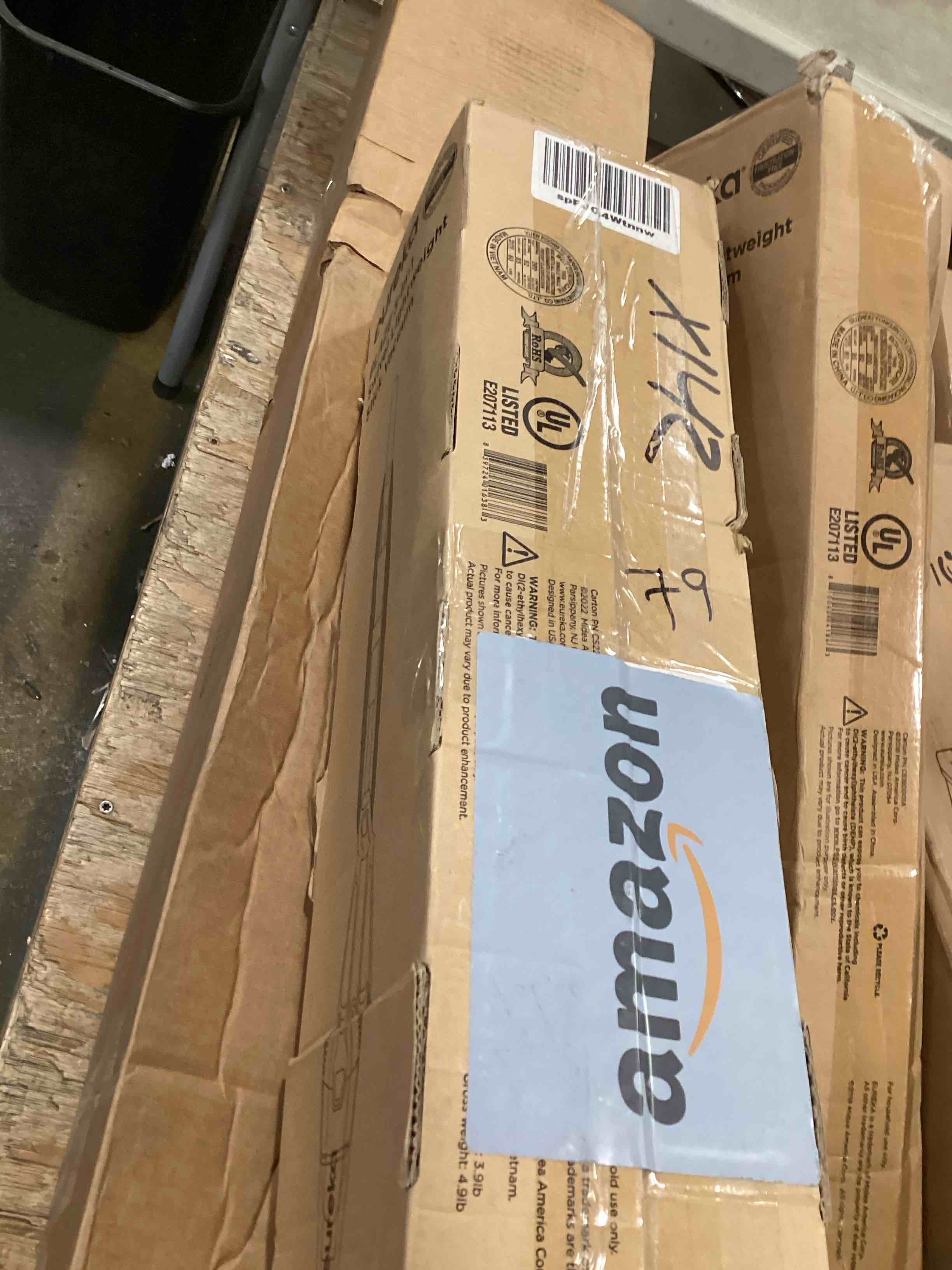 https://s3.amazonaws.com/lotting-images-prod/bidfta/PPE0114274_1724078670252.jpeg