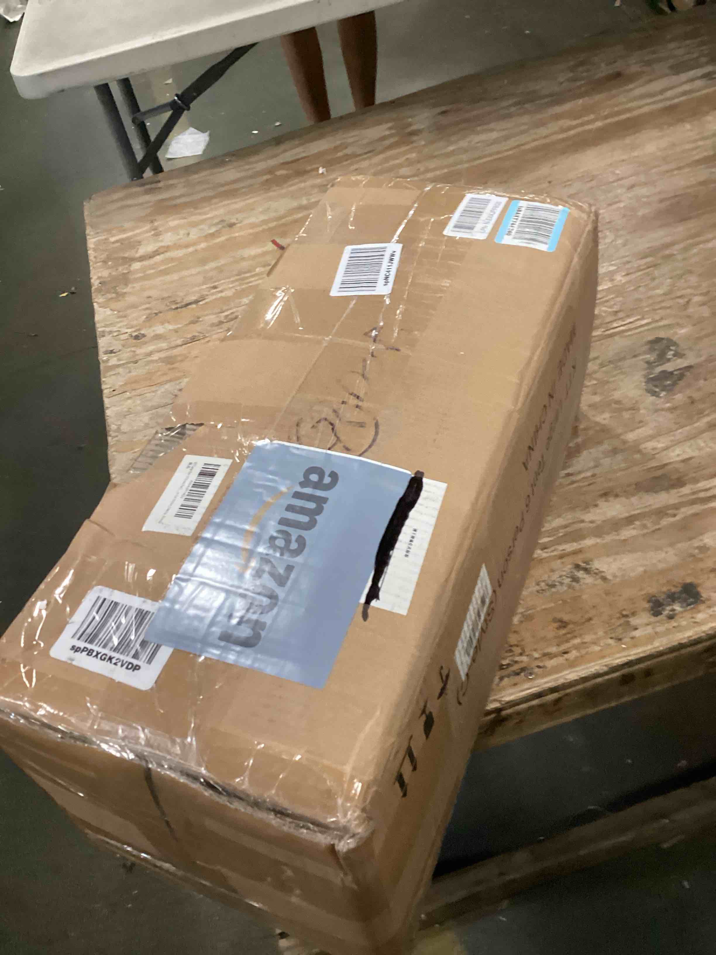 https://s3.amazonaws.com/lotting-images-prod/bidfta/PPE0114955_1724340525284.jpeg