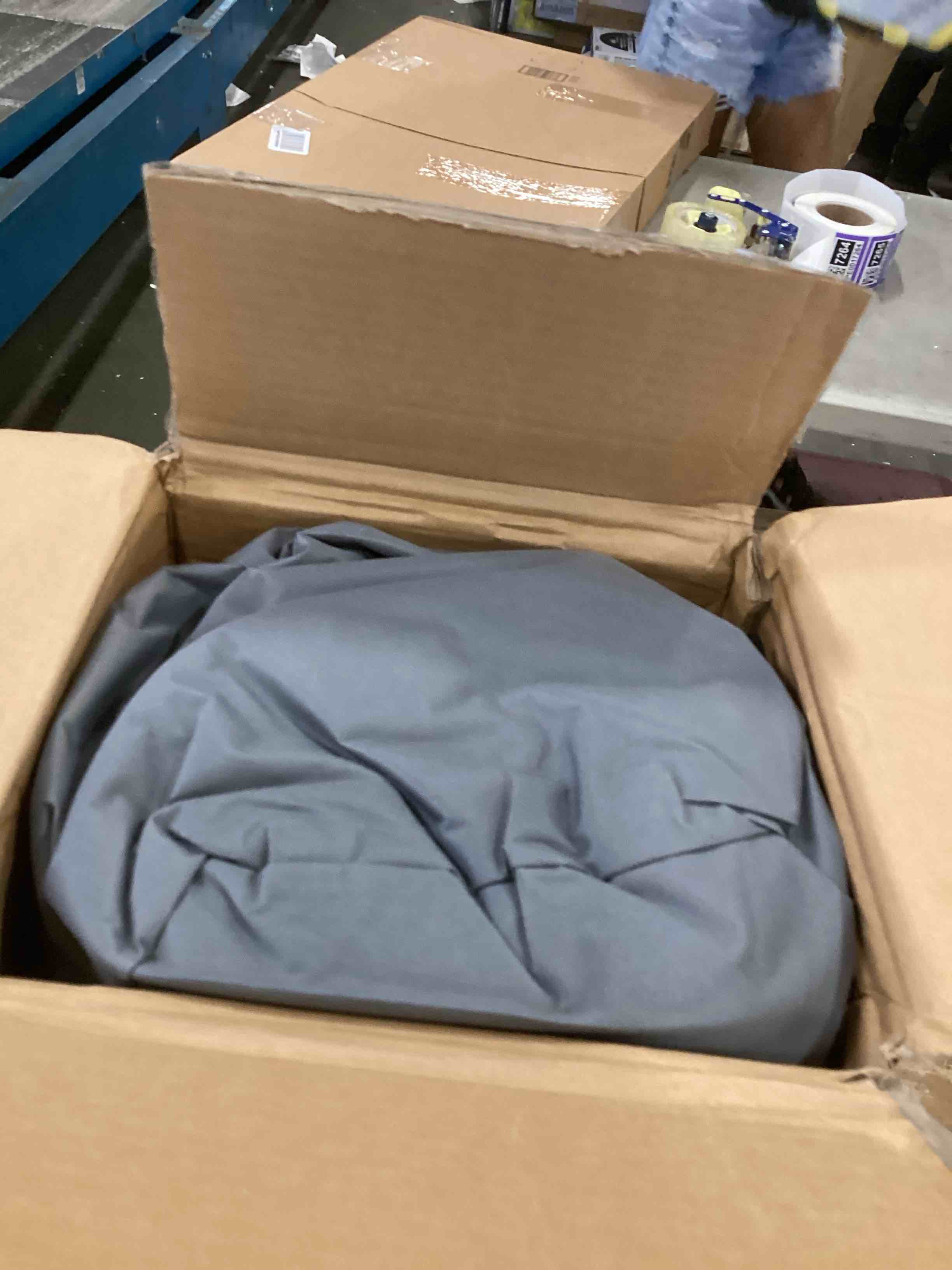 https://s3.amazonaws.com/lotting-images-prod/bidfta/PPE0114955_1724340565664.jpeg