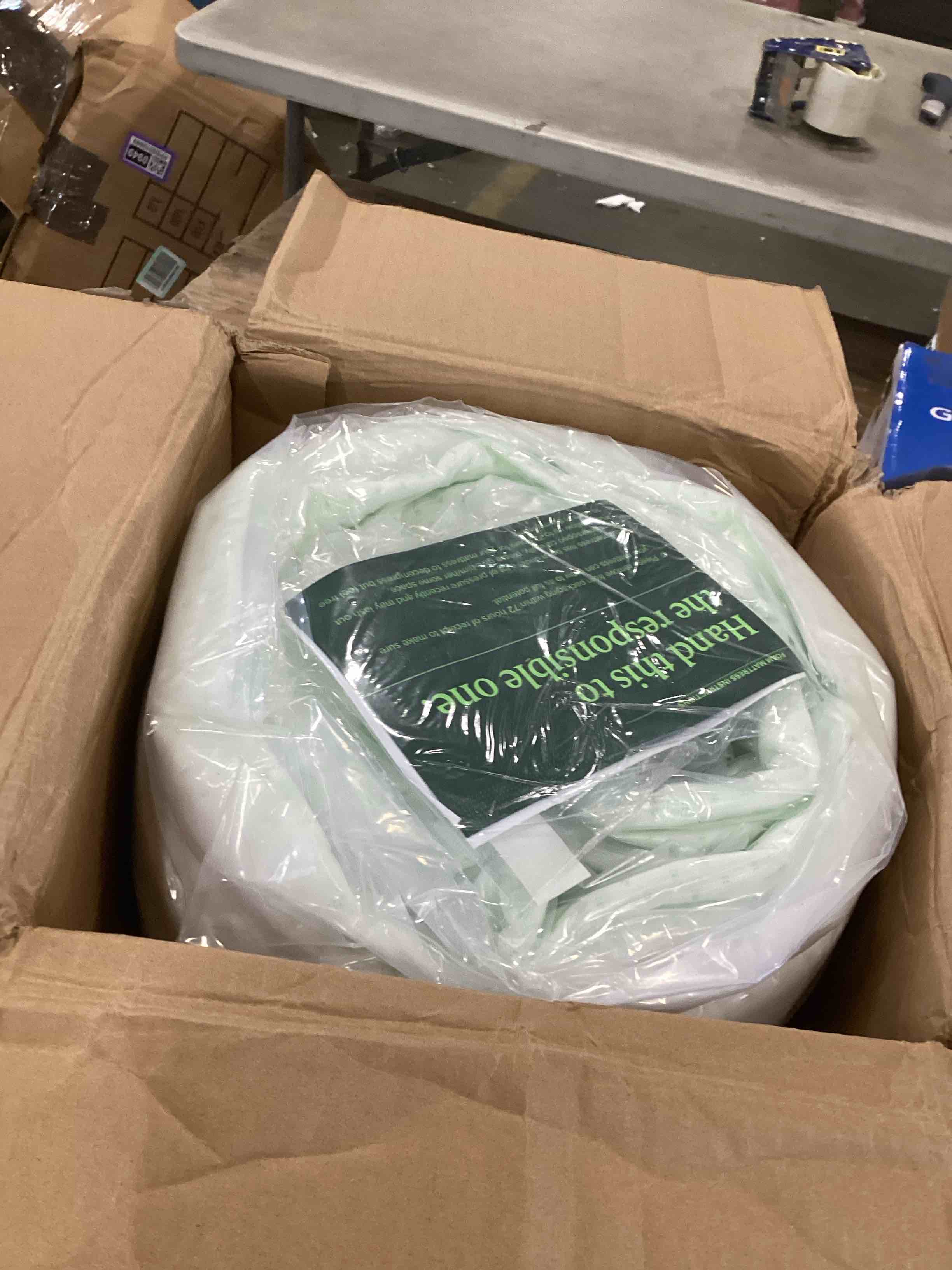 https://s3.amazonaws.com/lotting-images-prod/bidfta/PPE0115376_1724682435136.jpeg