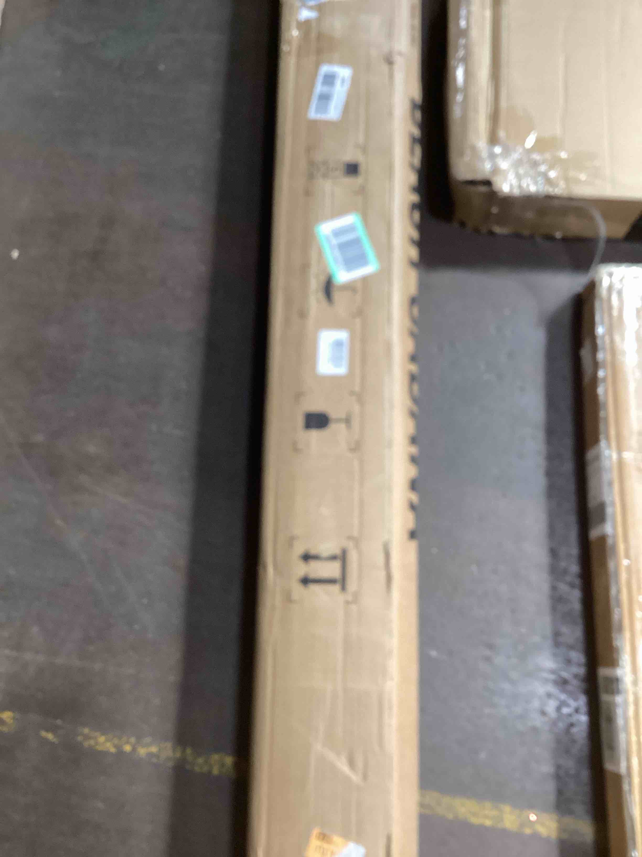 https://s3.amazonaws.com/lotting-images-prod/bidfta/PPE0120894_1725376782514.jpeg