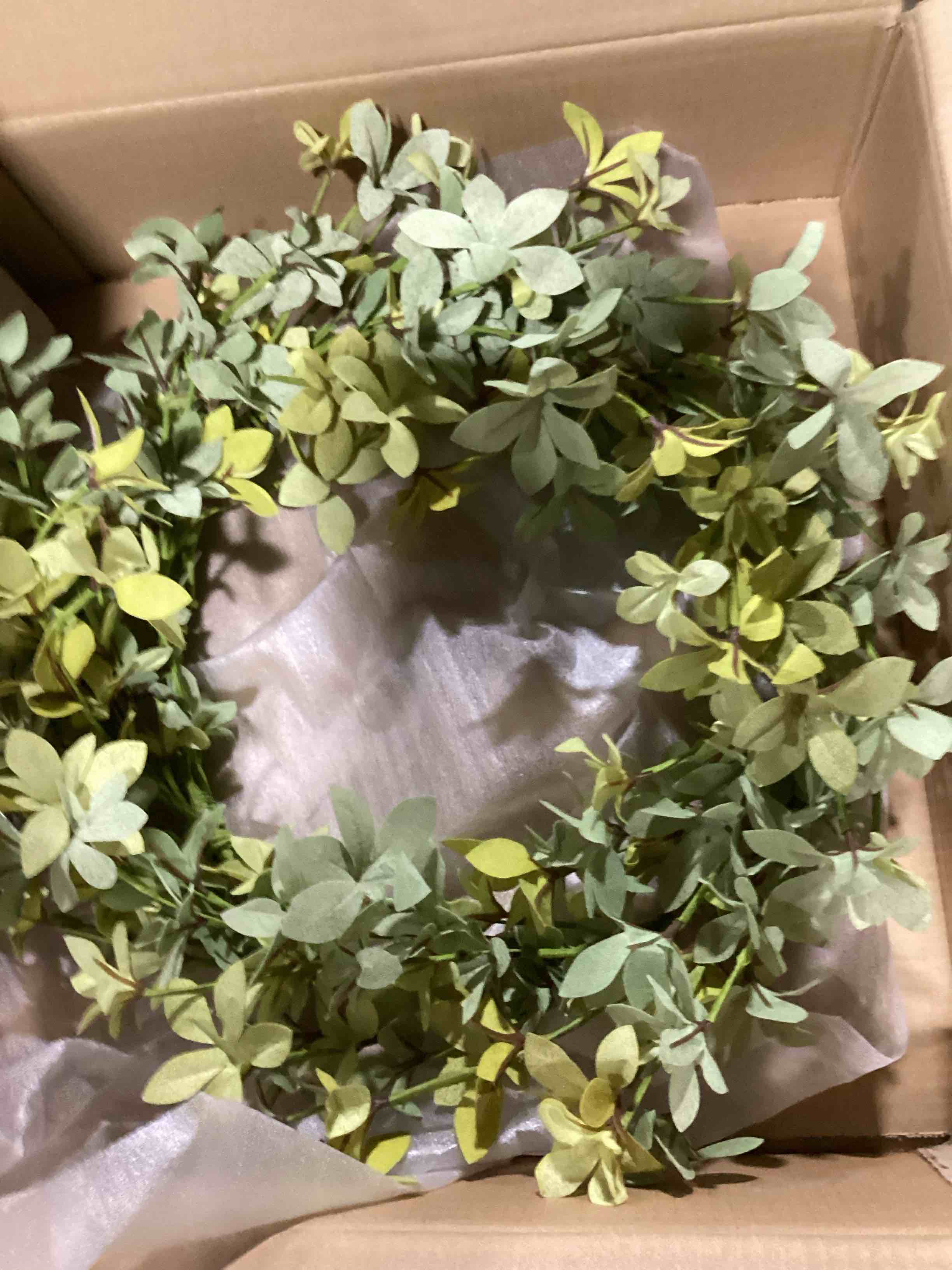 Frdsomar large wreath. (SIMILAR to Photo)