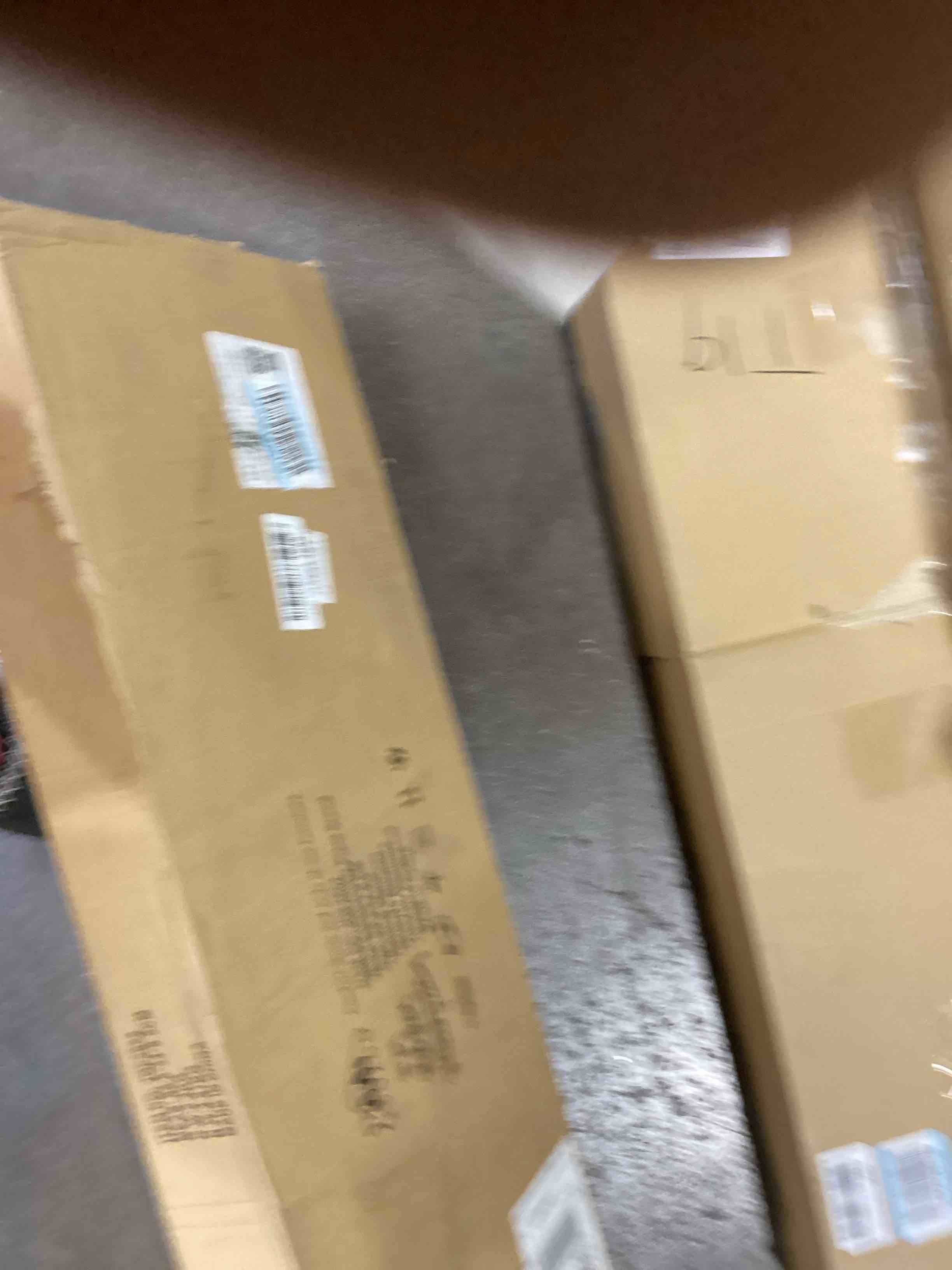 https://s3.amazonaws.com/lotting-images-prod/bidfta/PPE0122138_1730317755699.jpeg